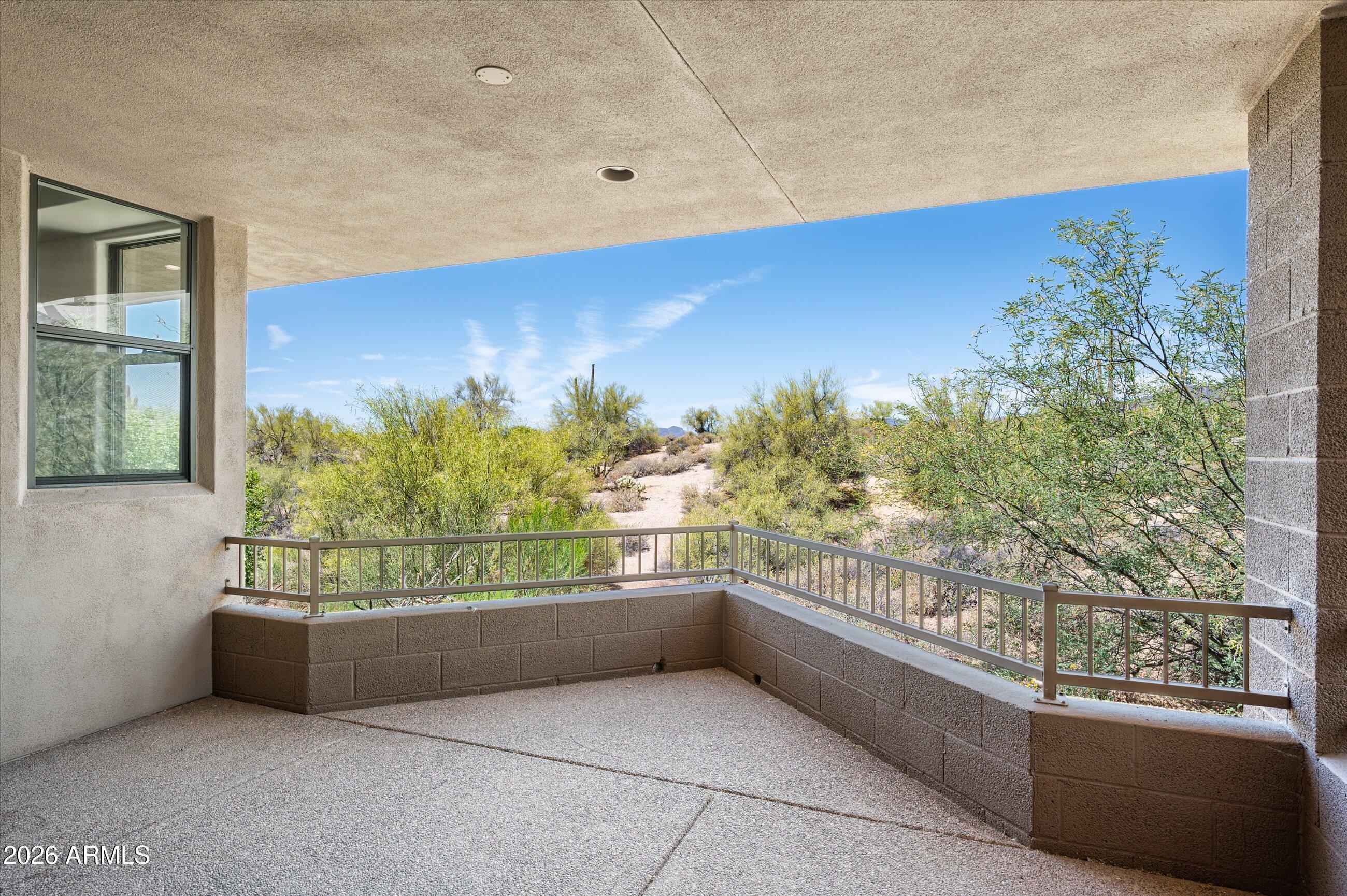 9216 E SKY LINE Drive