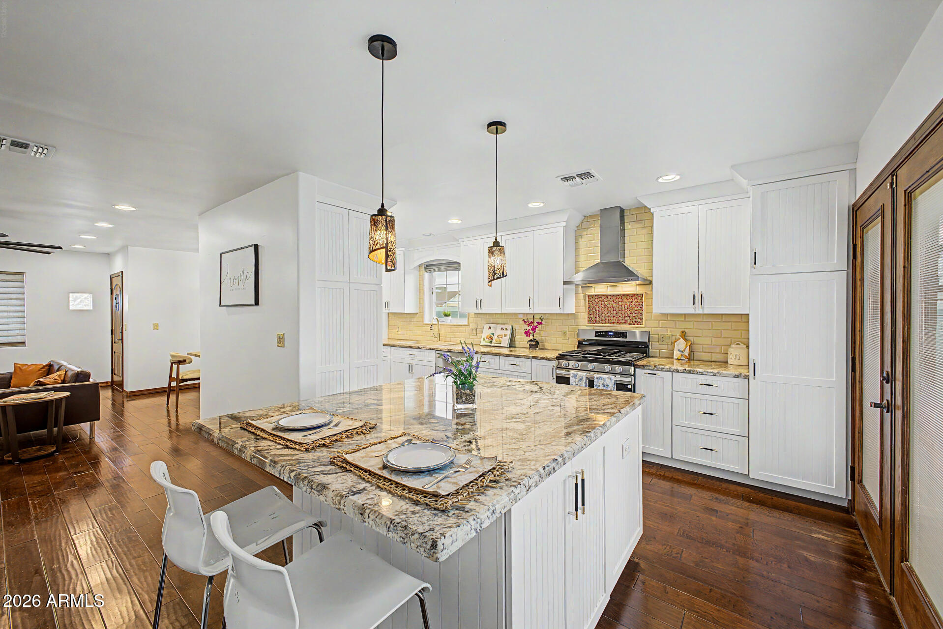 174 W ELM Street