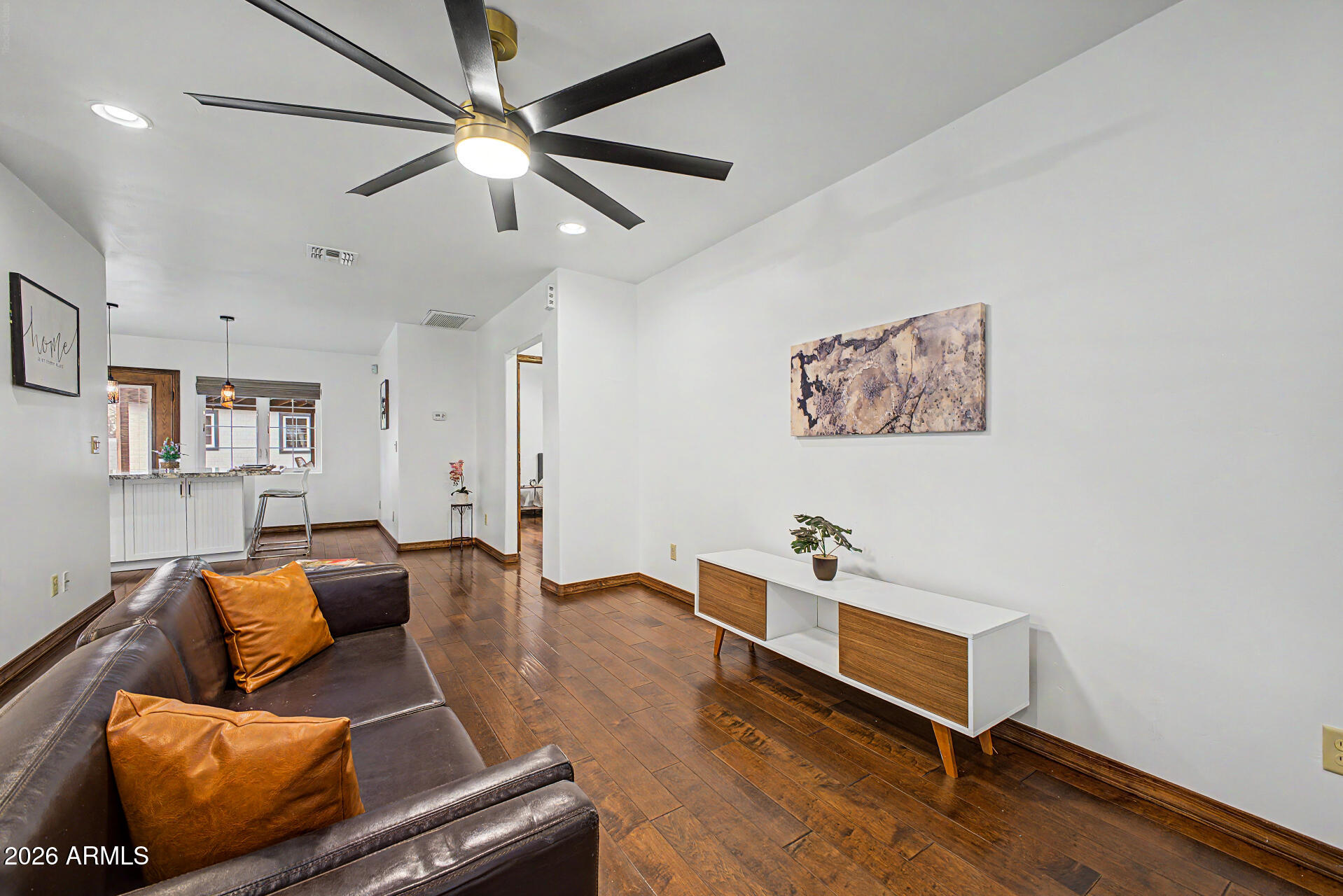 174 W ELM Street