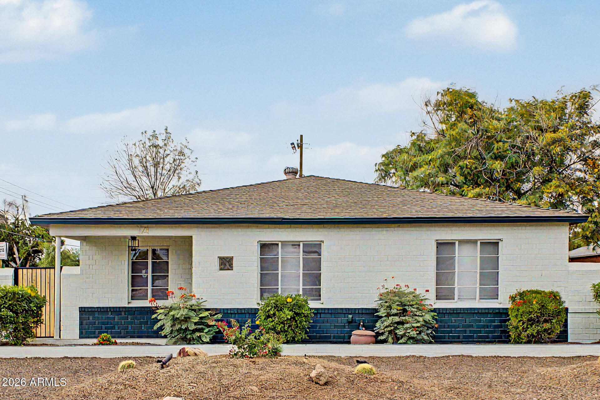 174 W ELM Street