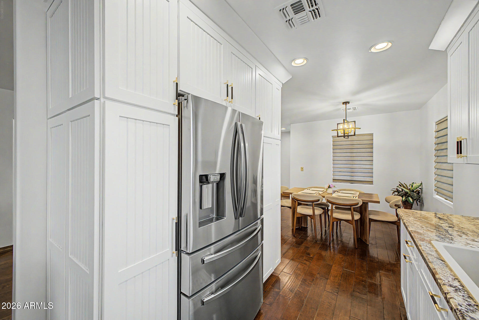 174 W ELM Street