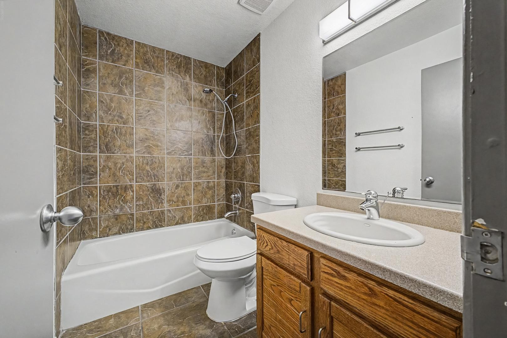 154 W 5th 222