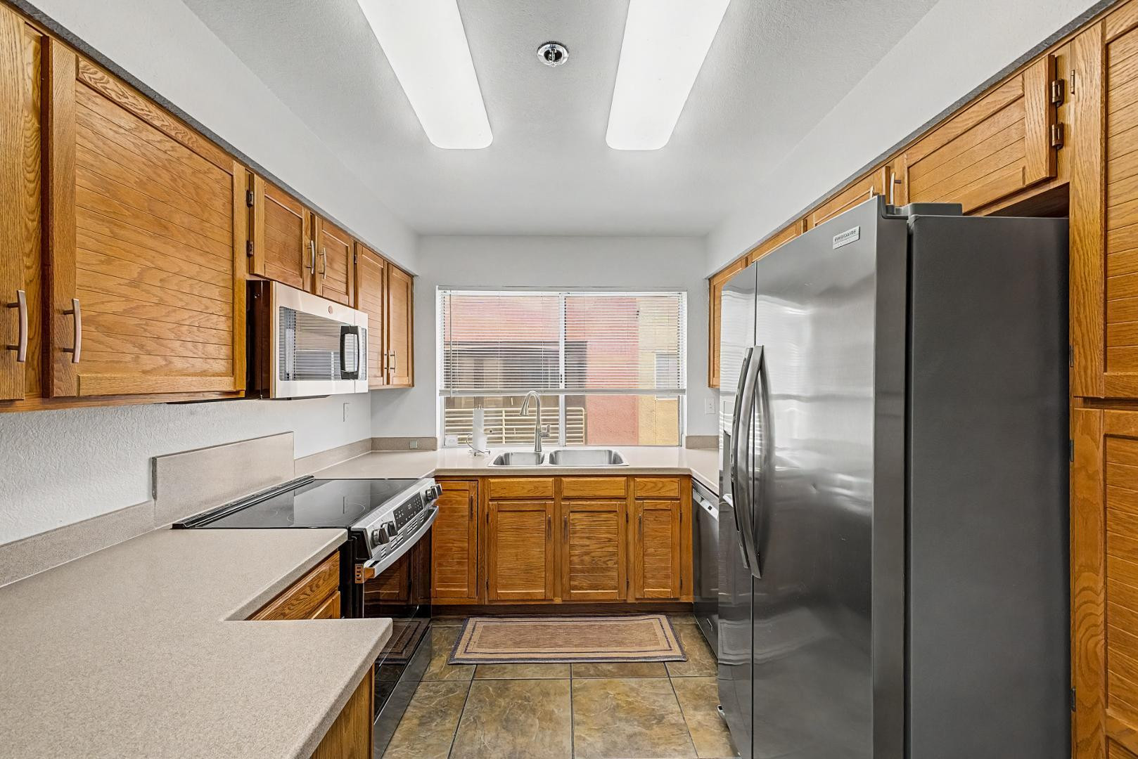 154 W 5th 222