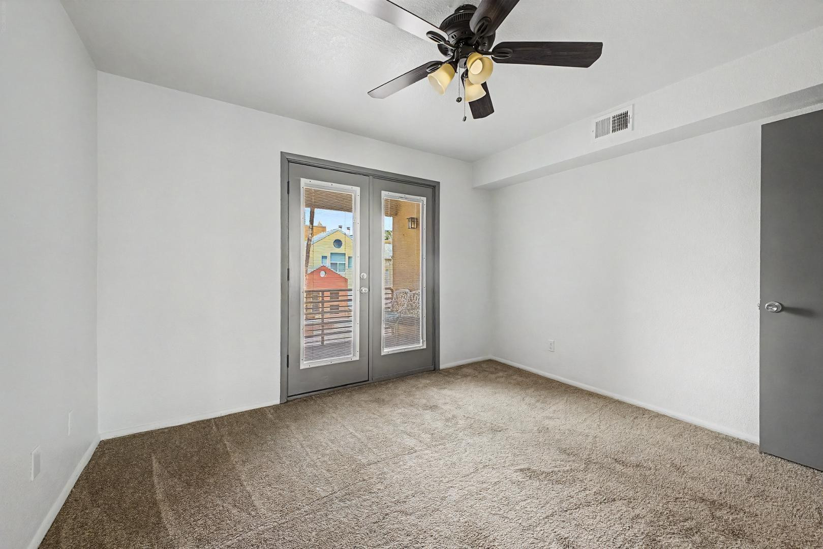 154 W 5th 222