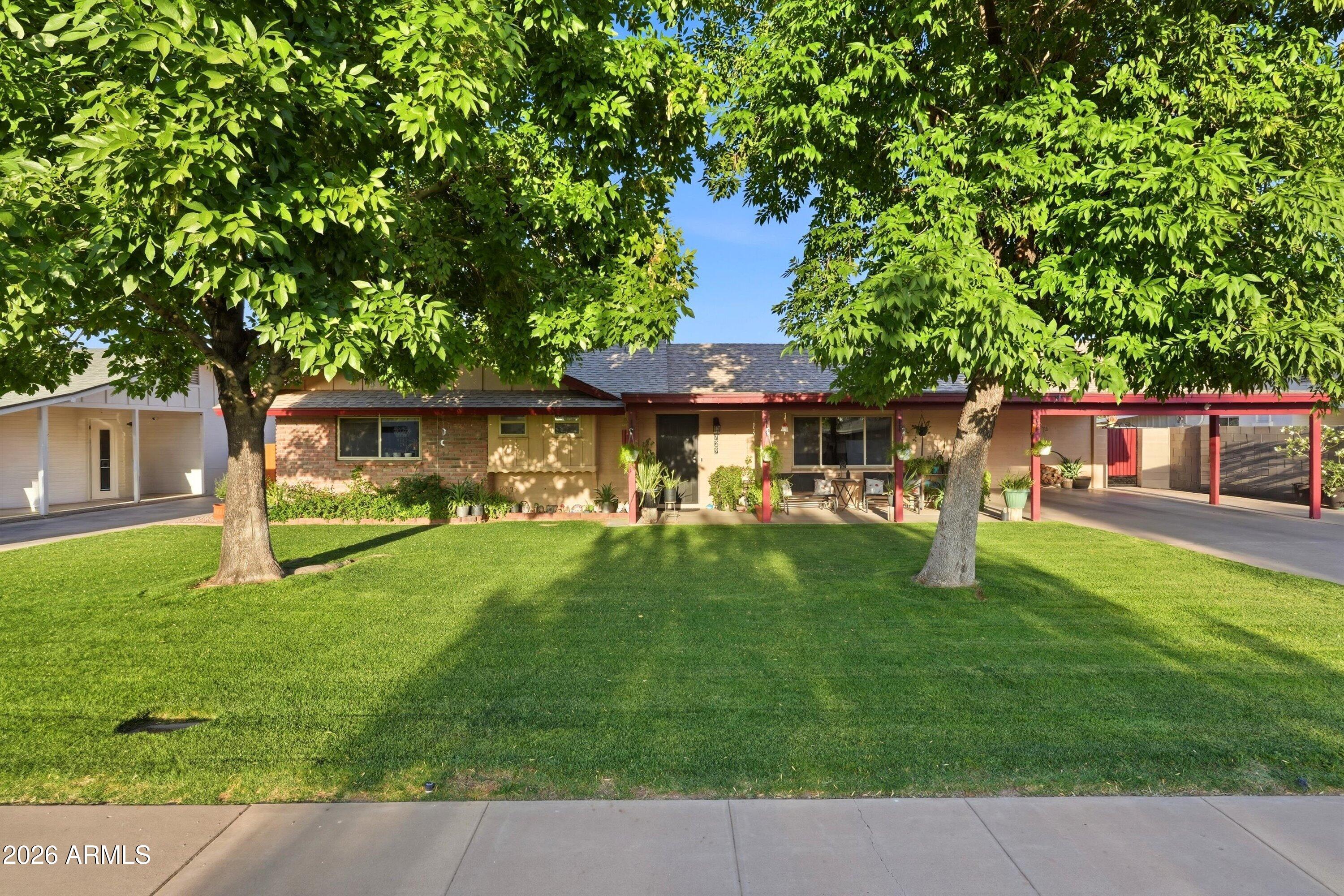 729 S SPENCER