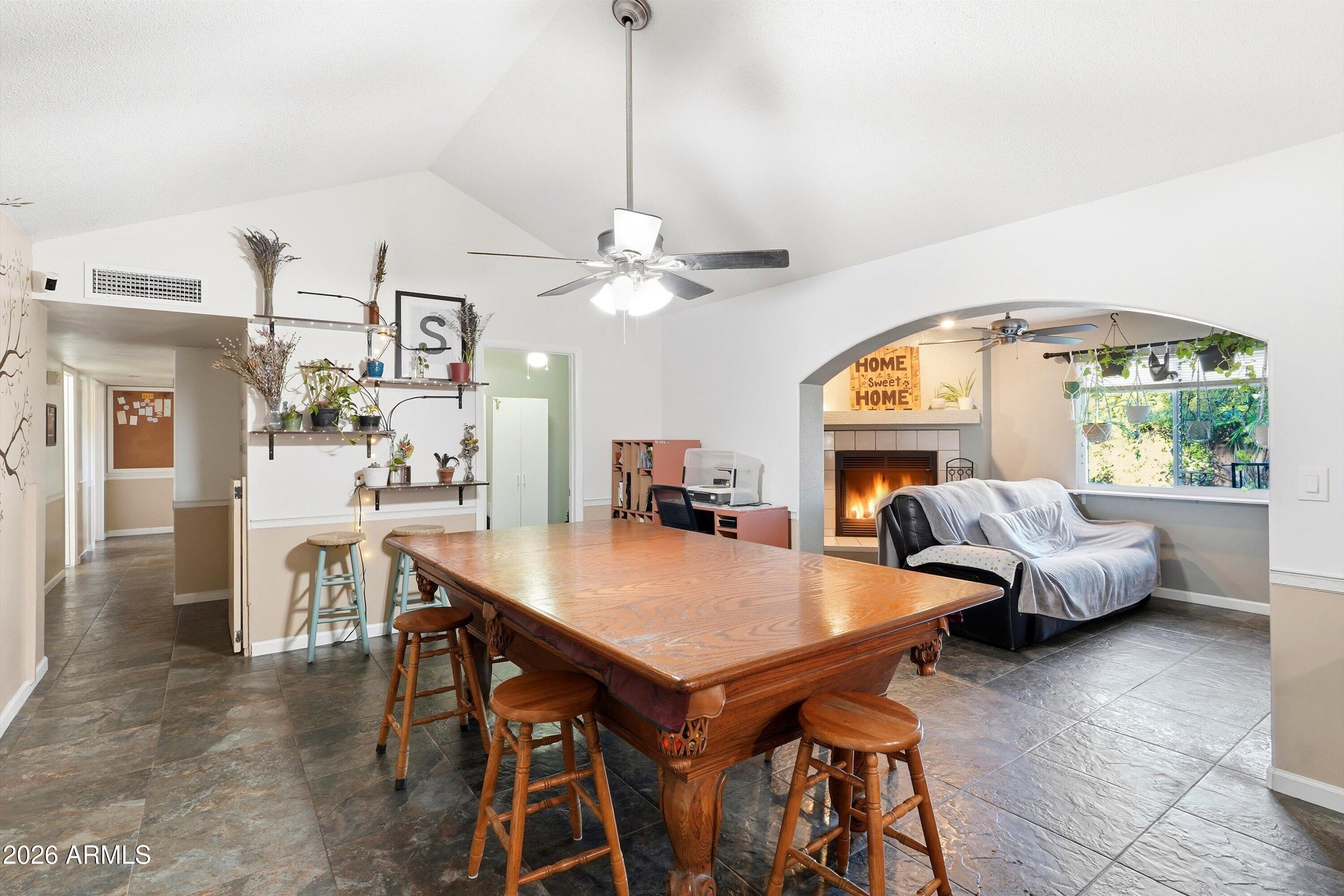 729 S SPENCER