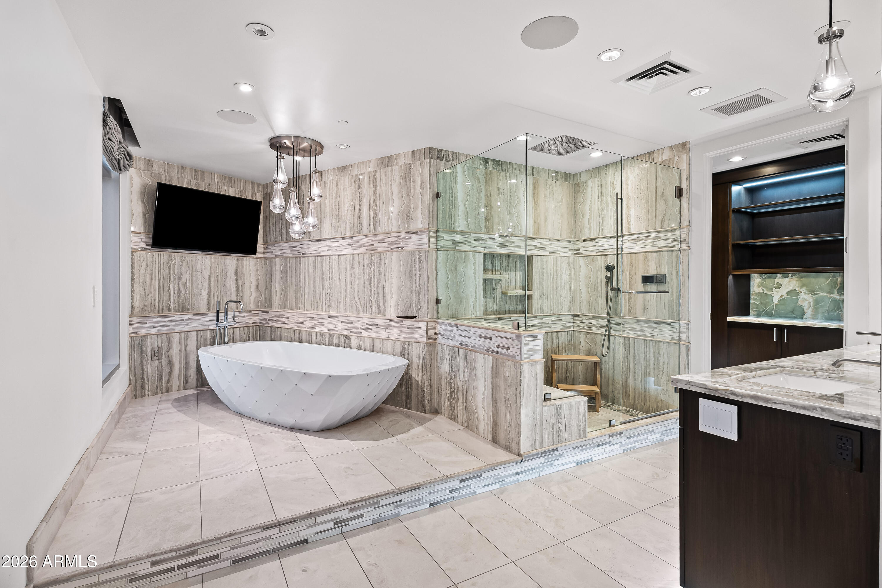 140 E RIO SALADO Parkway 1201