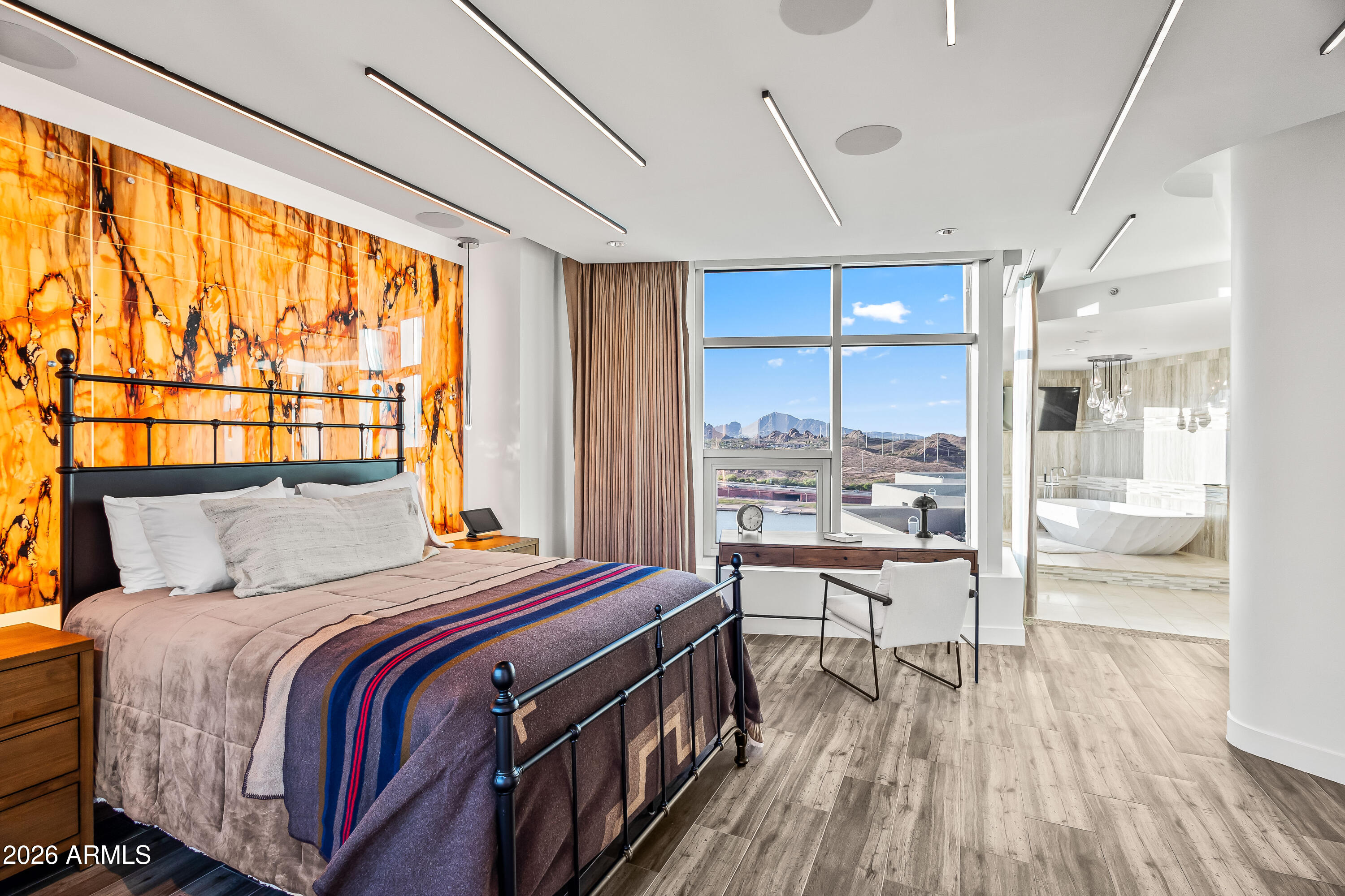 140 E RIO SALADO Parkway 1201