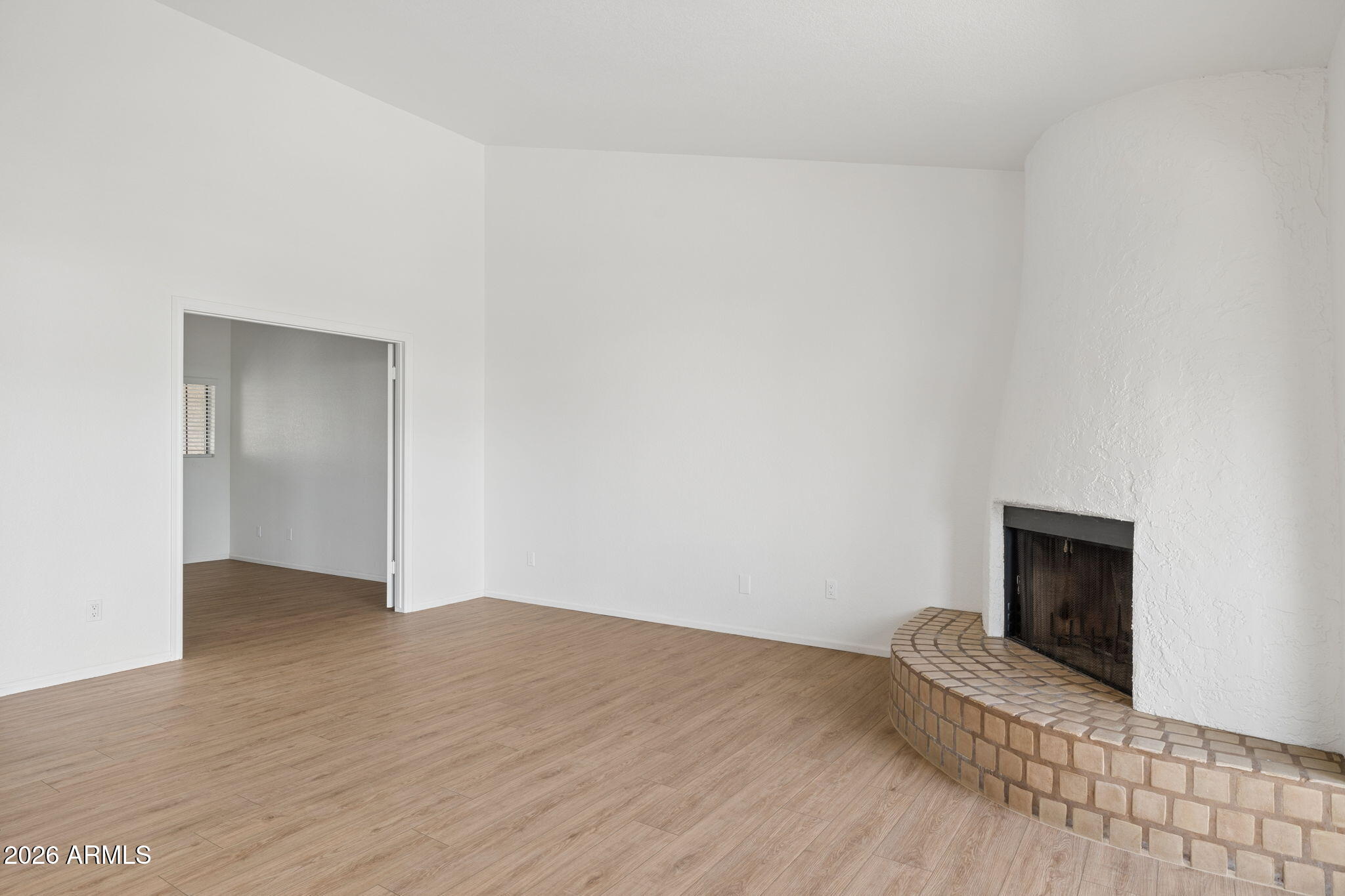 8344 N 21ST Drive I207