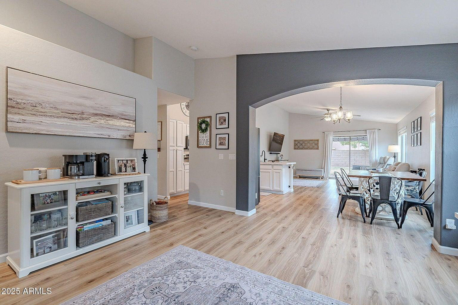 2574 W Sawtooth