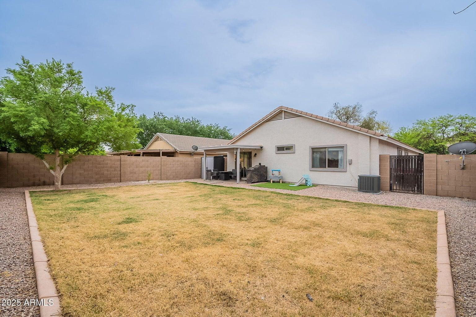 2574 W Sawtooth