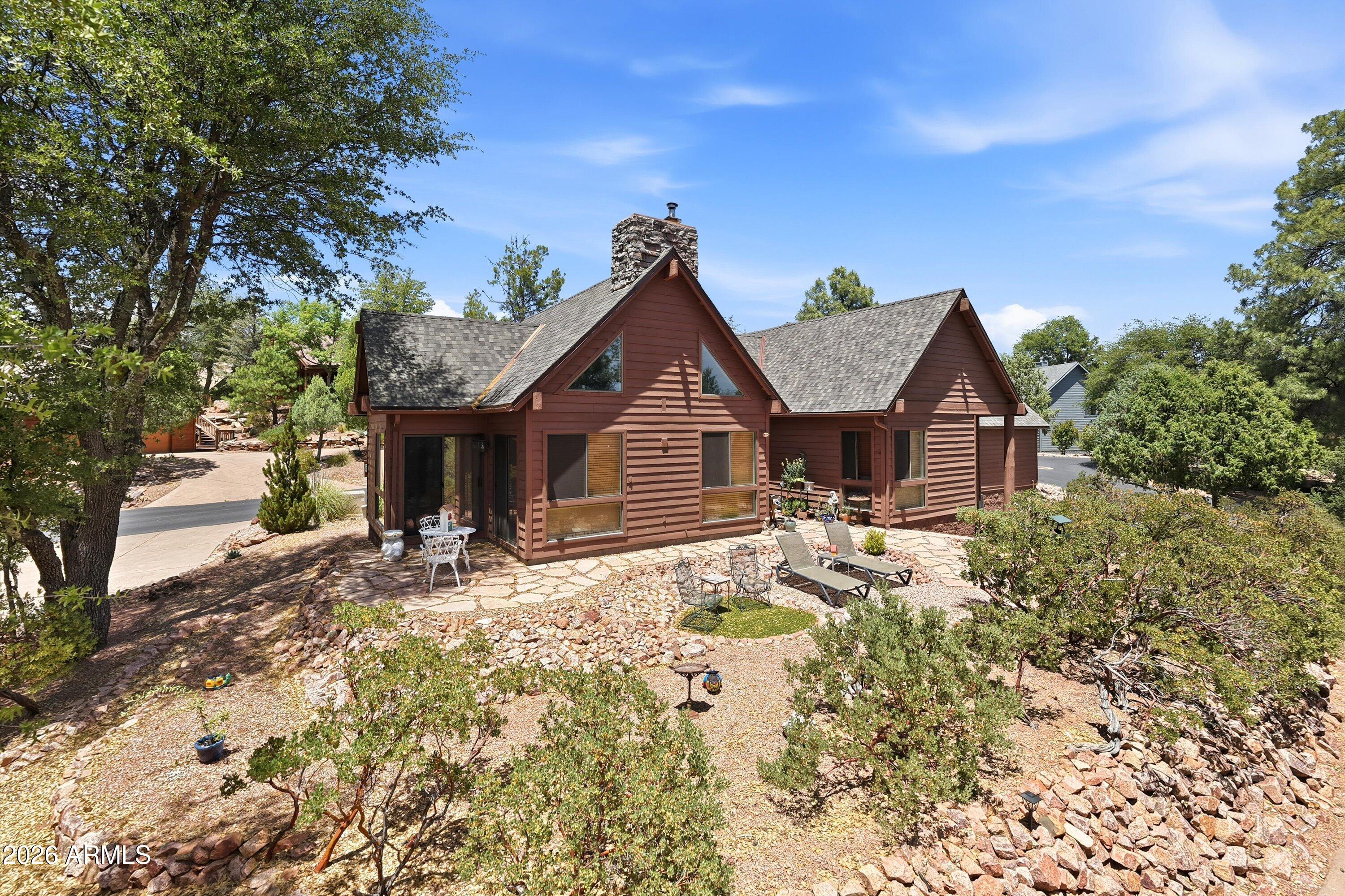 2503 E ELK RUN Court
