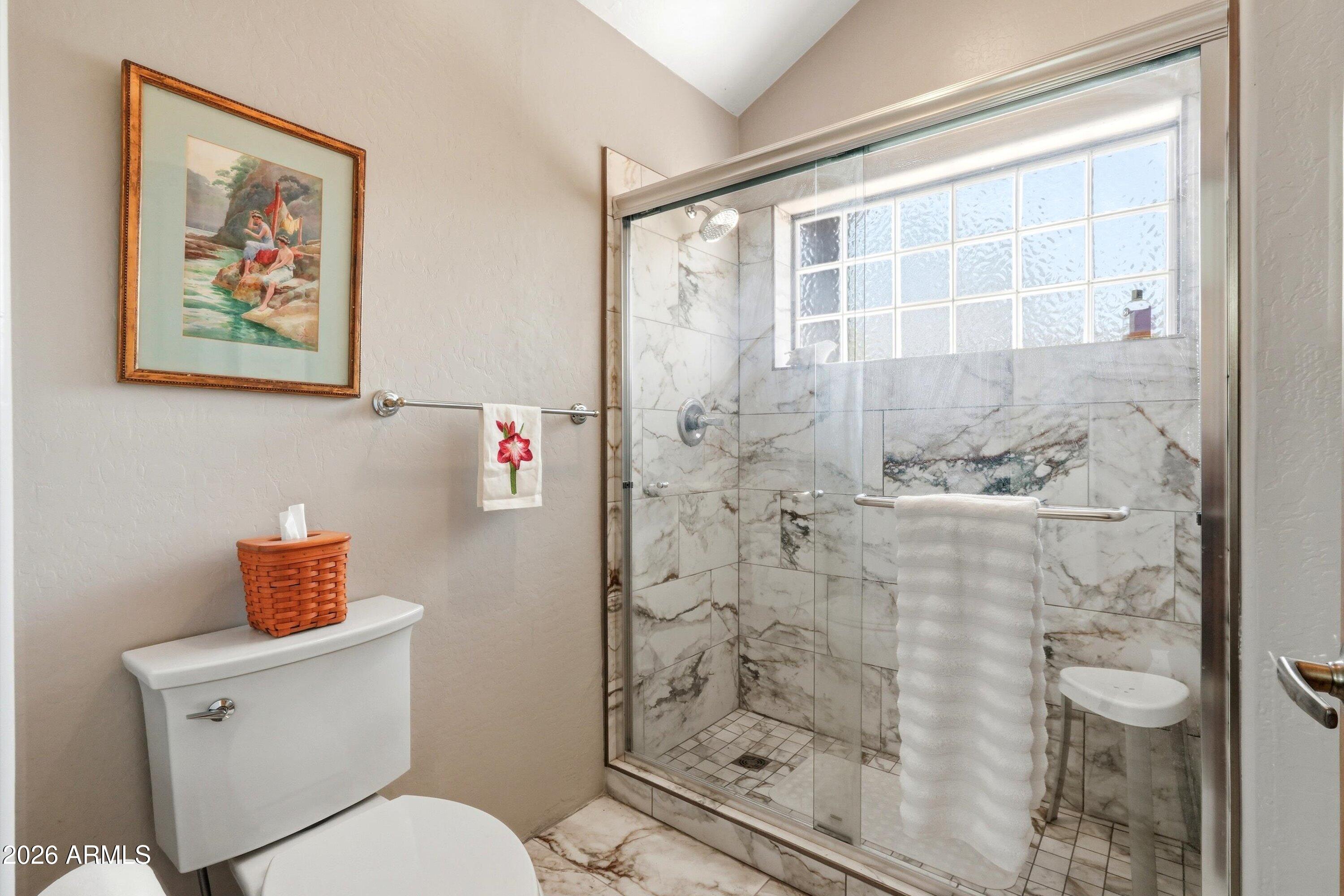 2503 E ELK RUN Court