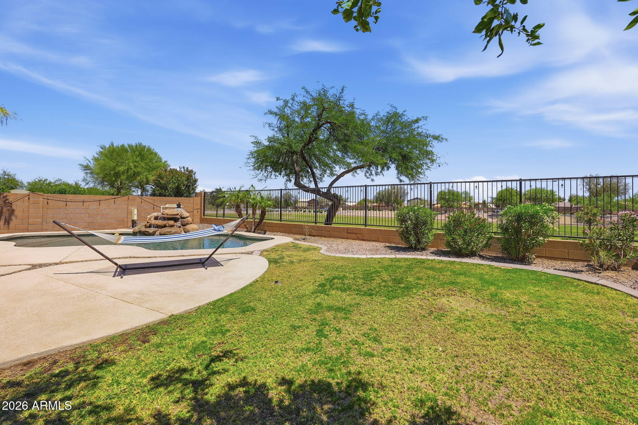 863 E MULE TRAIN Trail