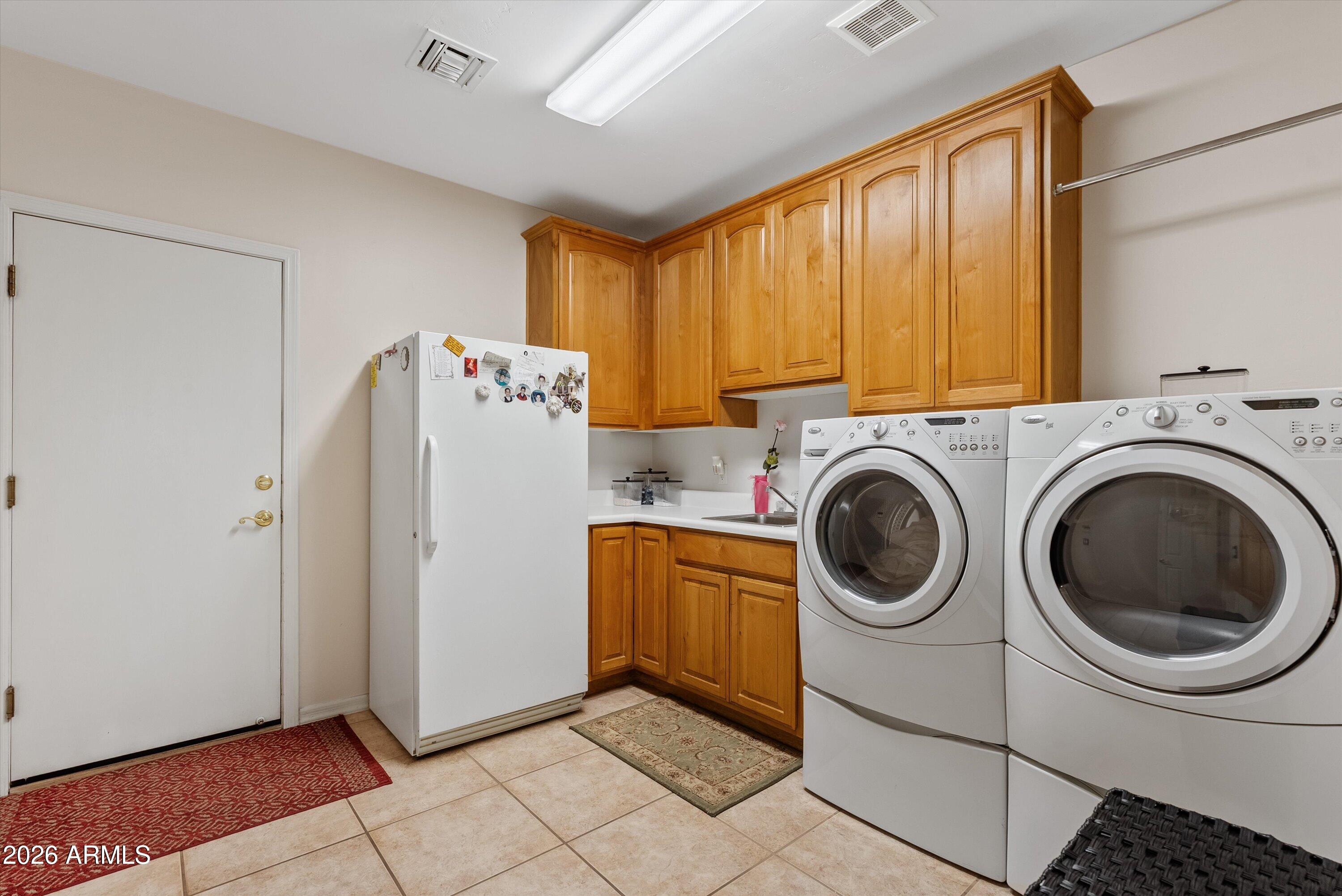 19404 E VIA DEL RANCHO