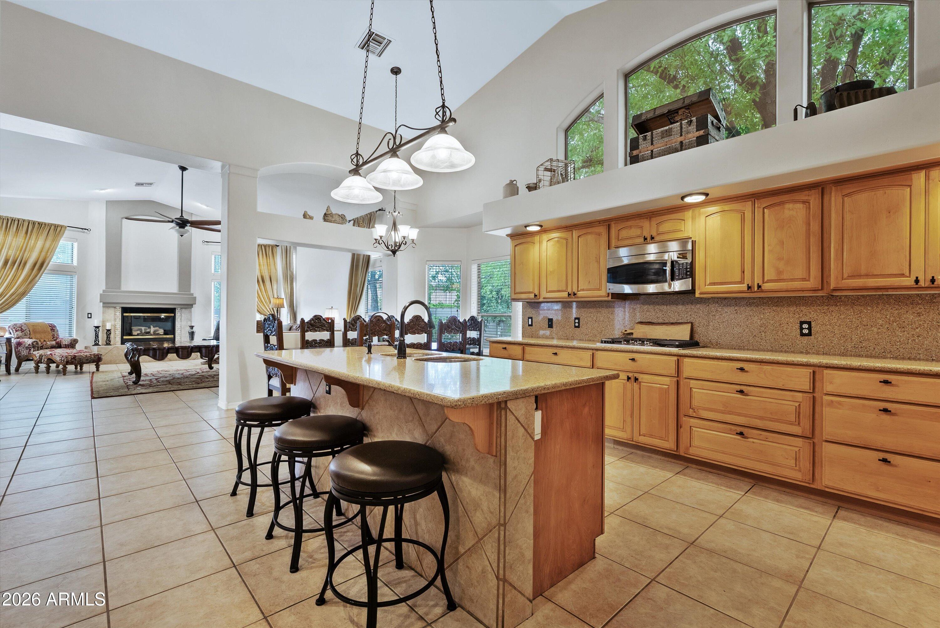 19404 E VIA DEL RANCHO