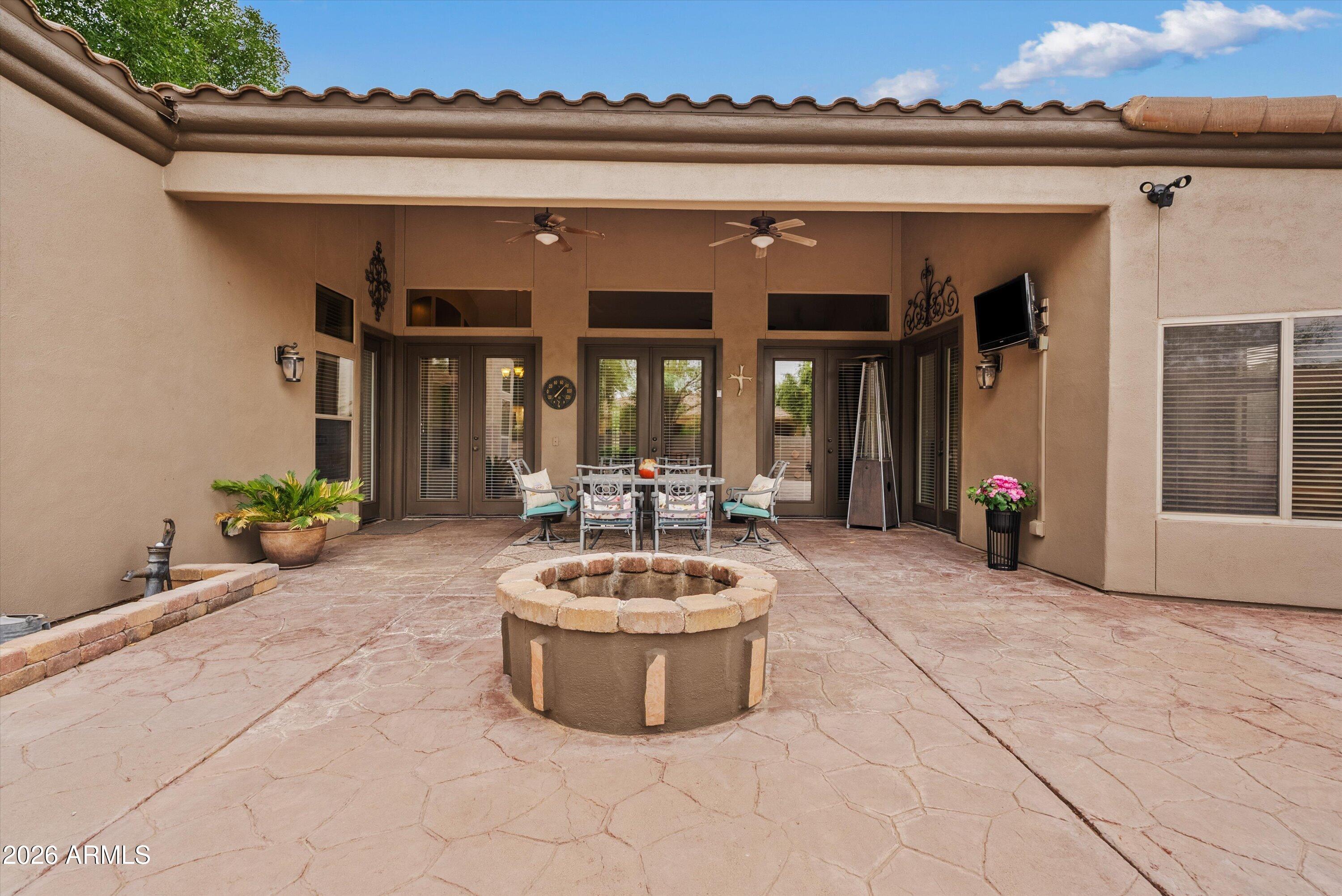 19404 E VIA DEL RANCHO
