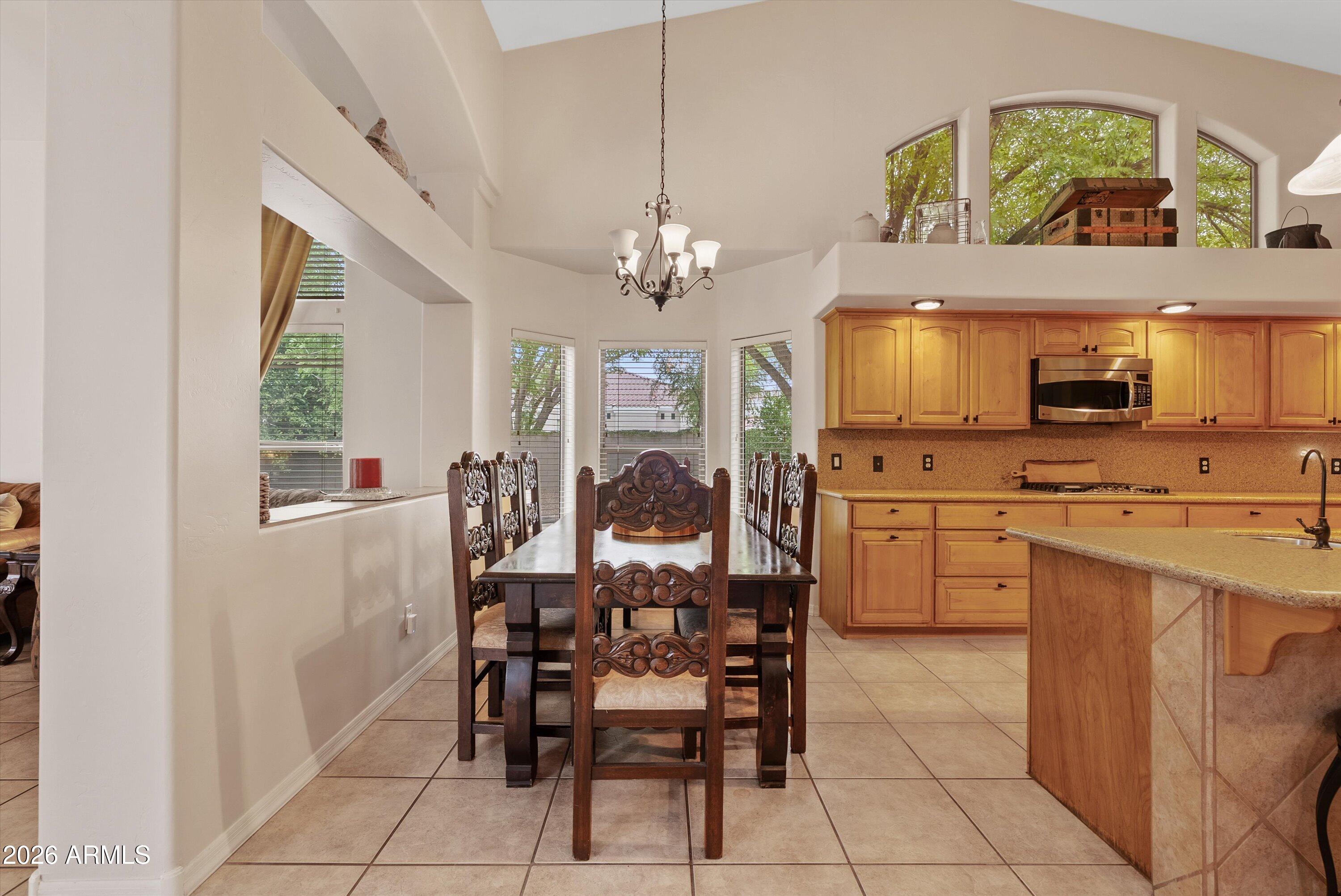 19404 E VIA DEL RANCHO