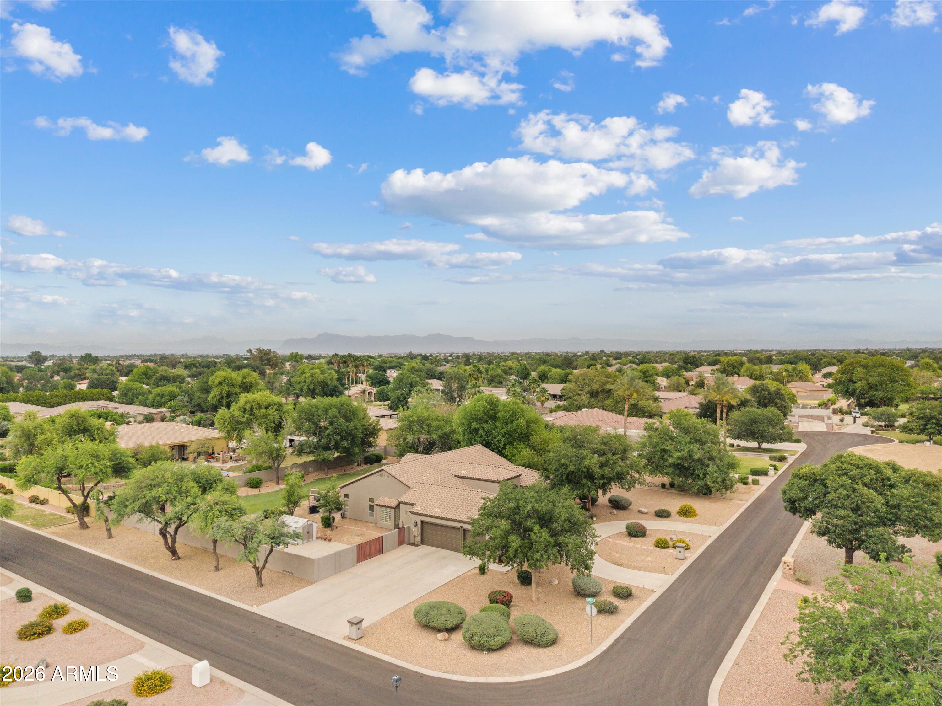19404 E VIA DEL RANCHO