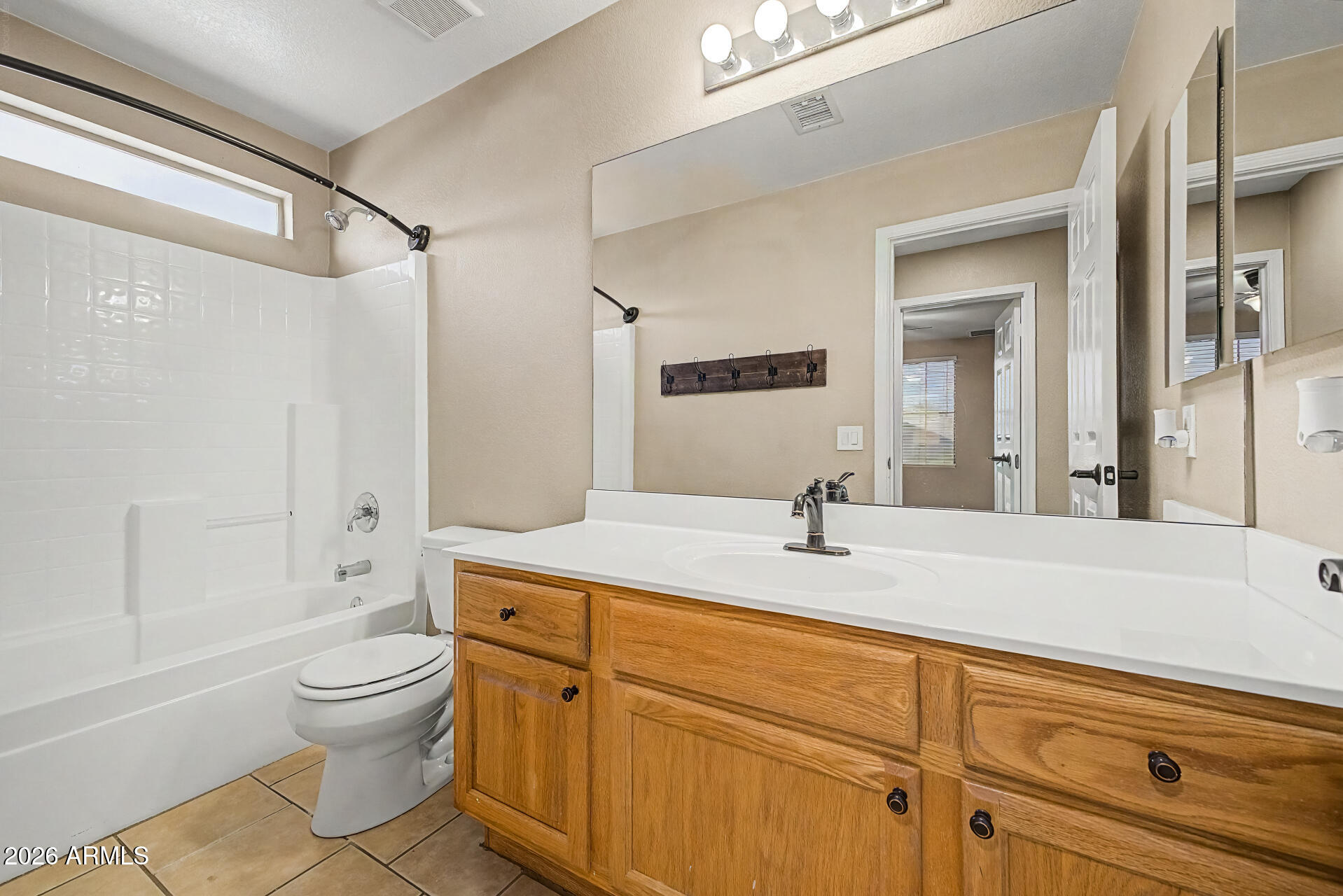 7152 W IRMA Lane