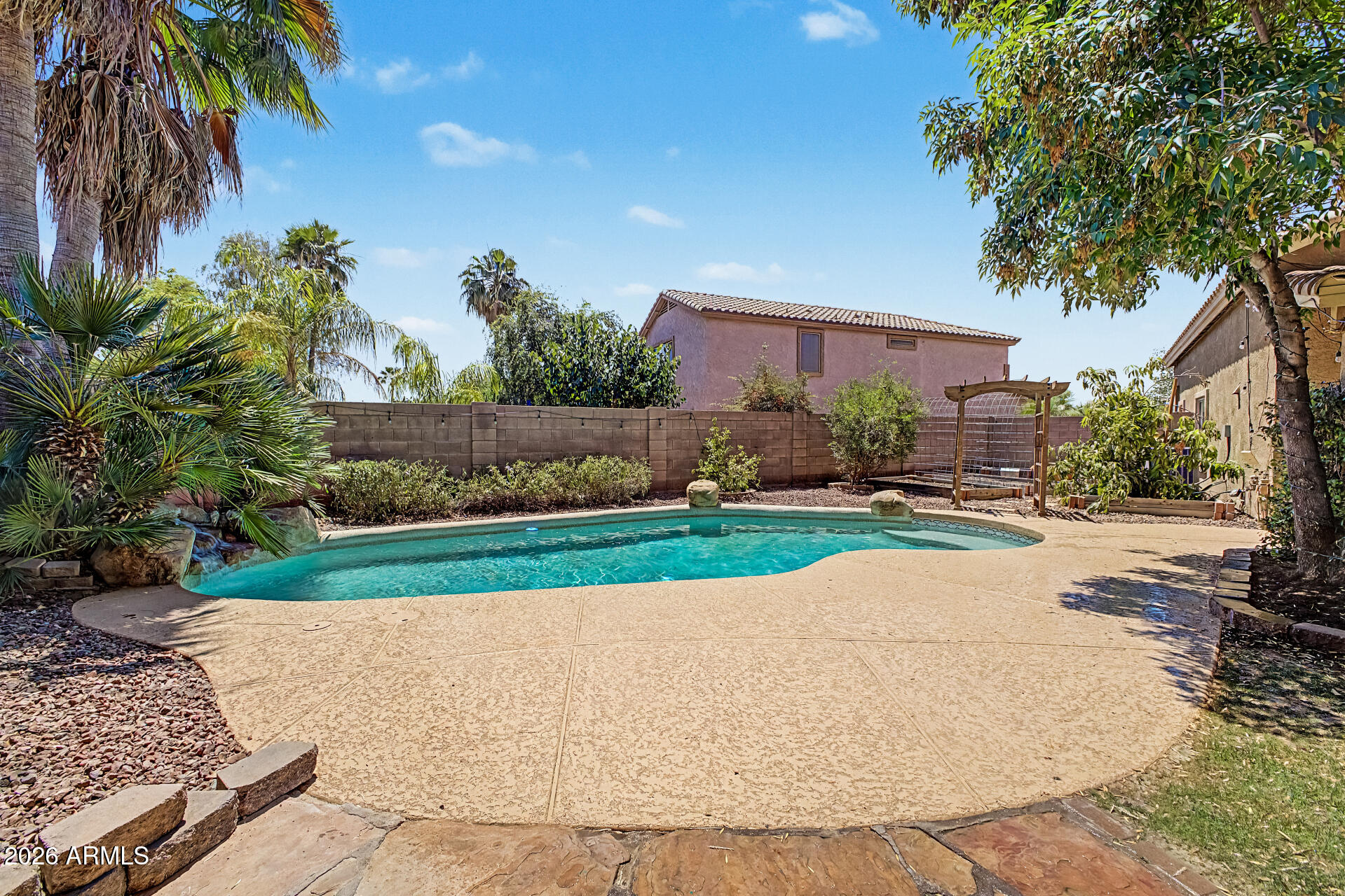 7152 W IRMA Lane