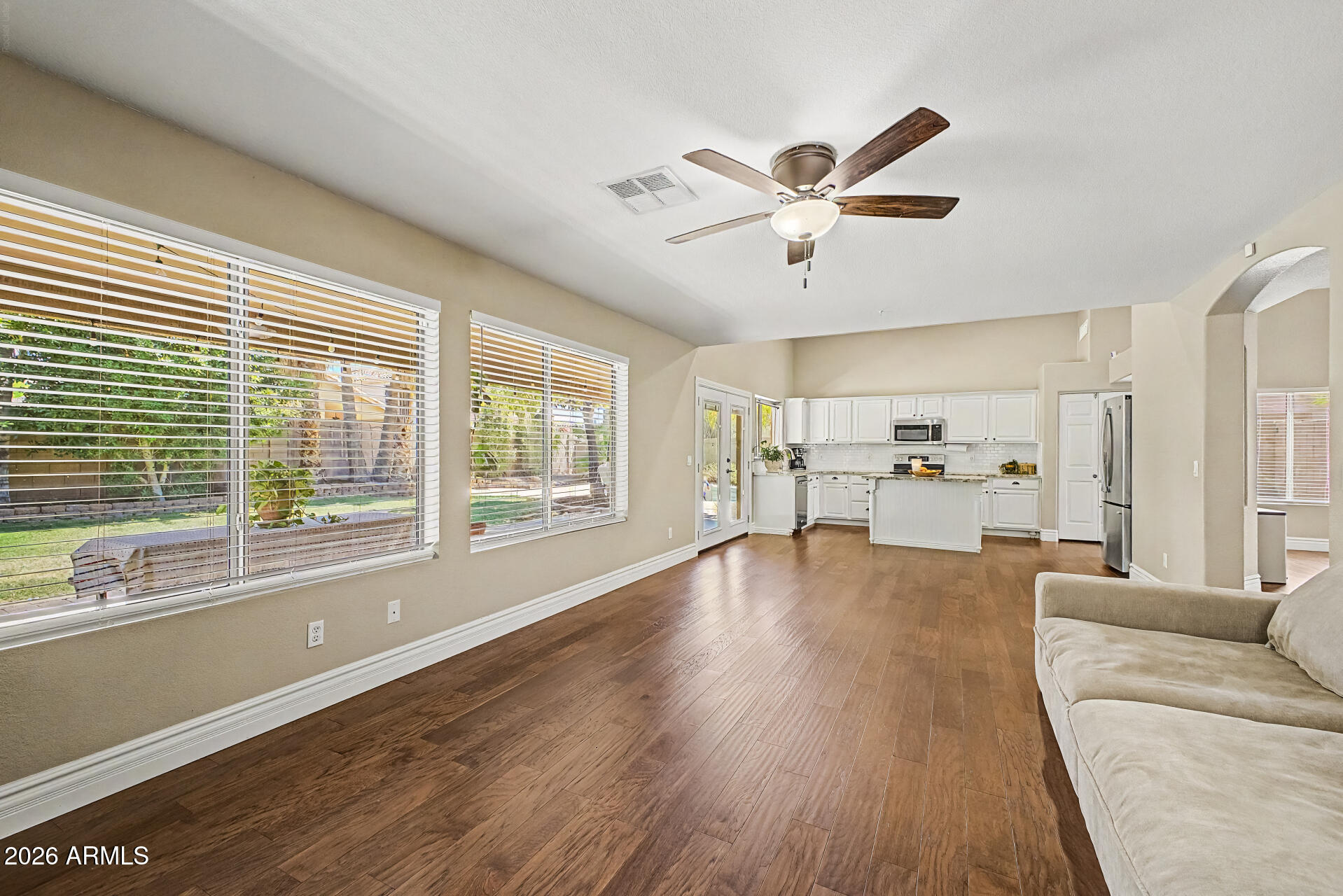 7152 W IRMA Lane