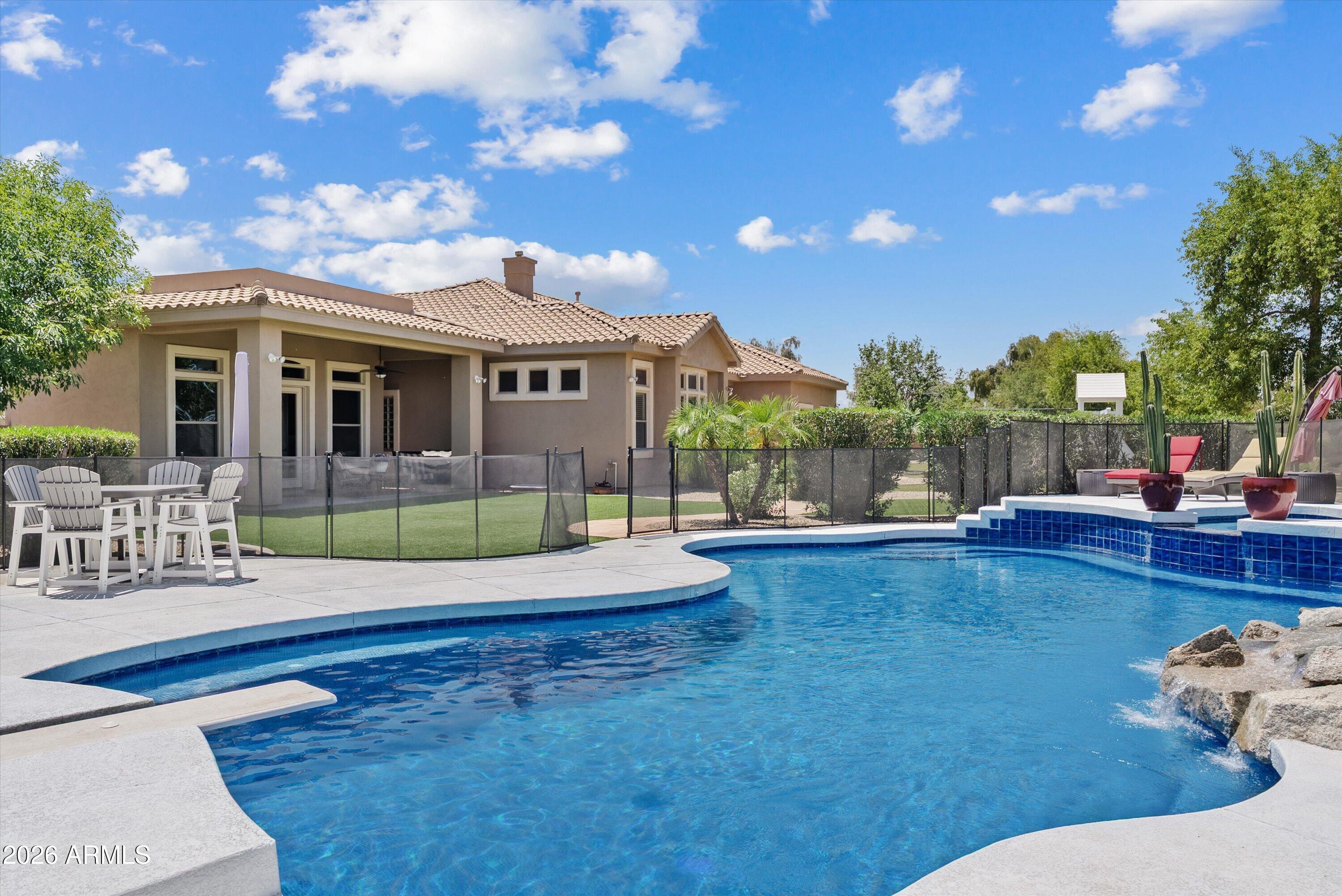 6422 S CRESTVIEW Court