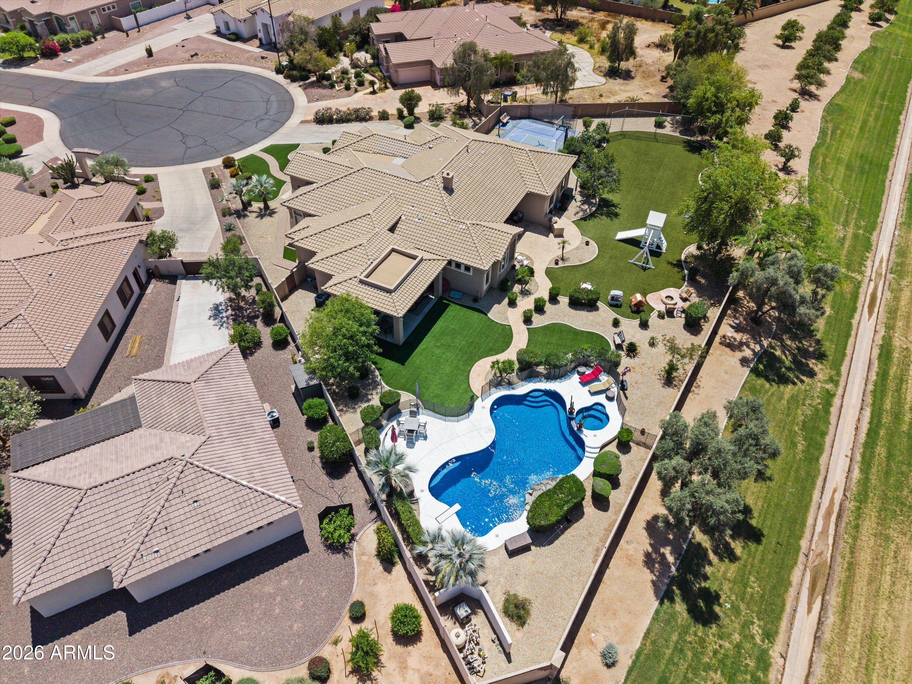 6422 S CRESTVIEW Court