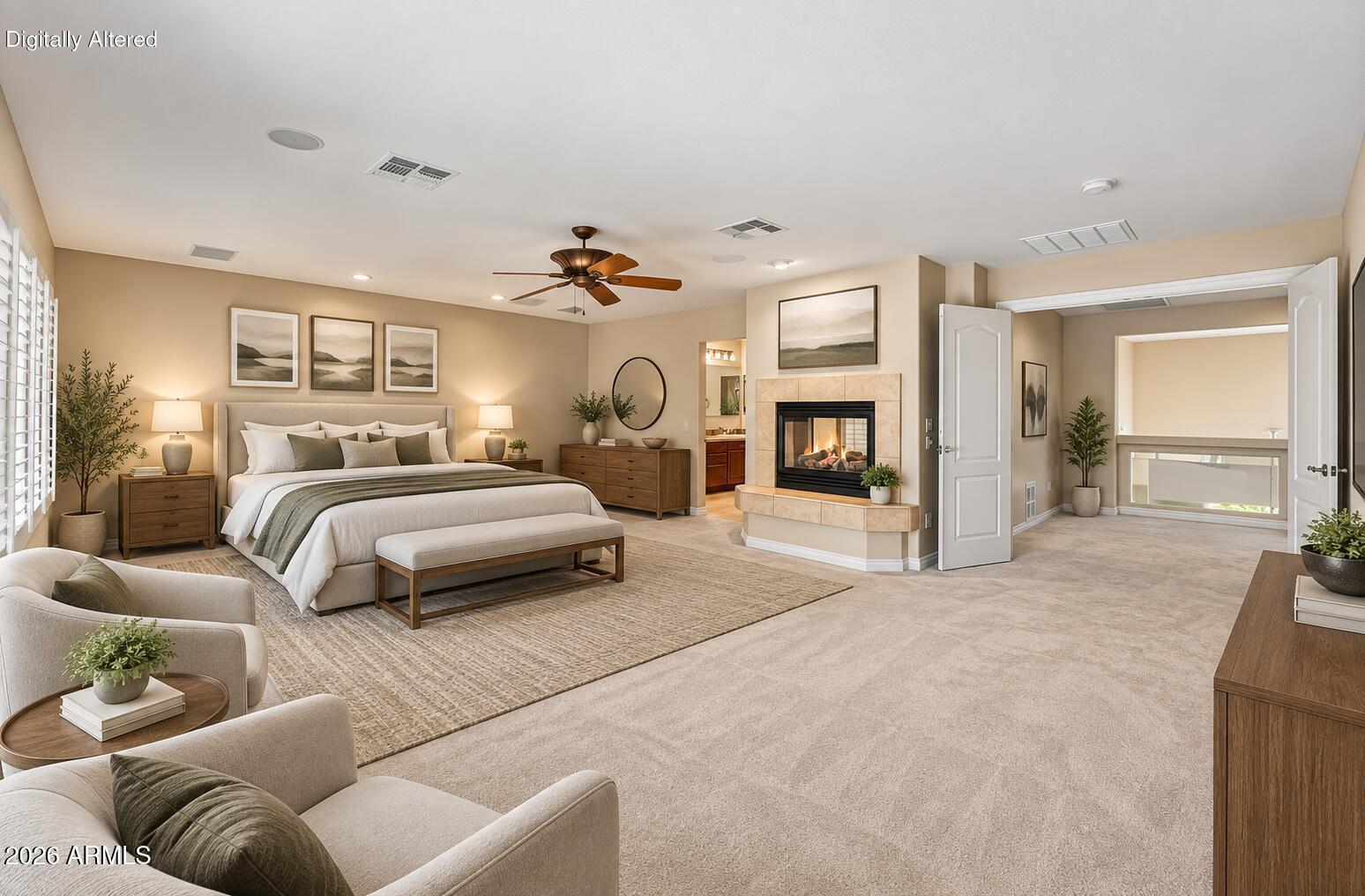935 E SAN CARLOS Way