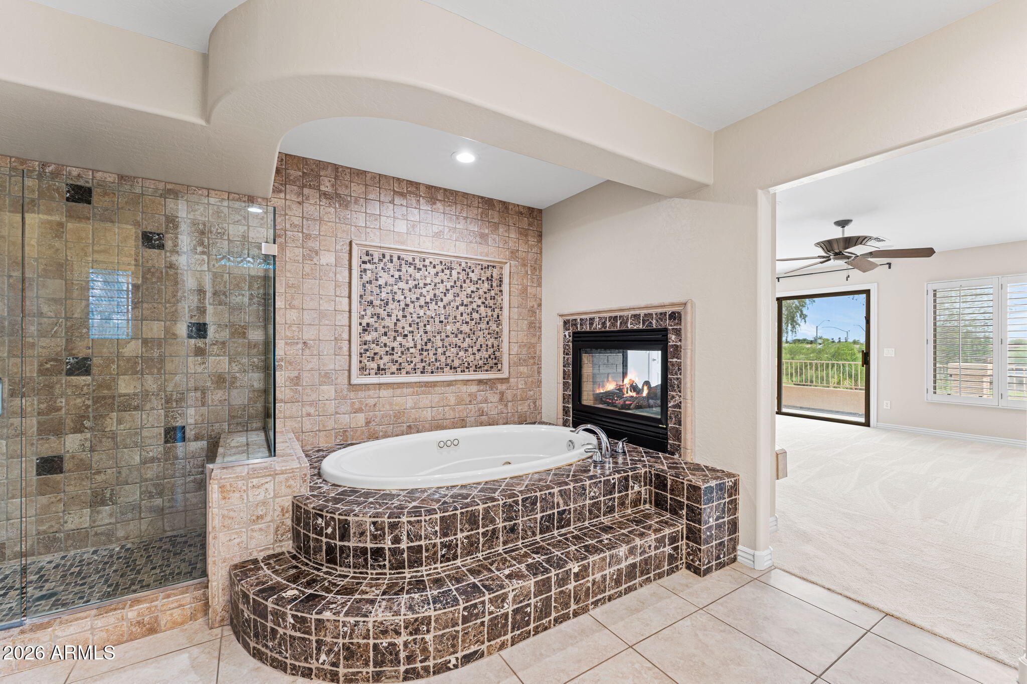935 E SAN CARLOS Way