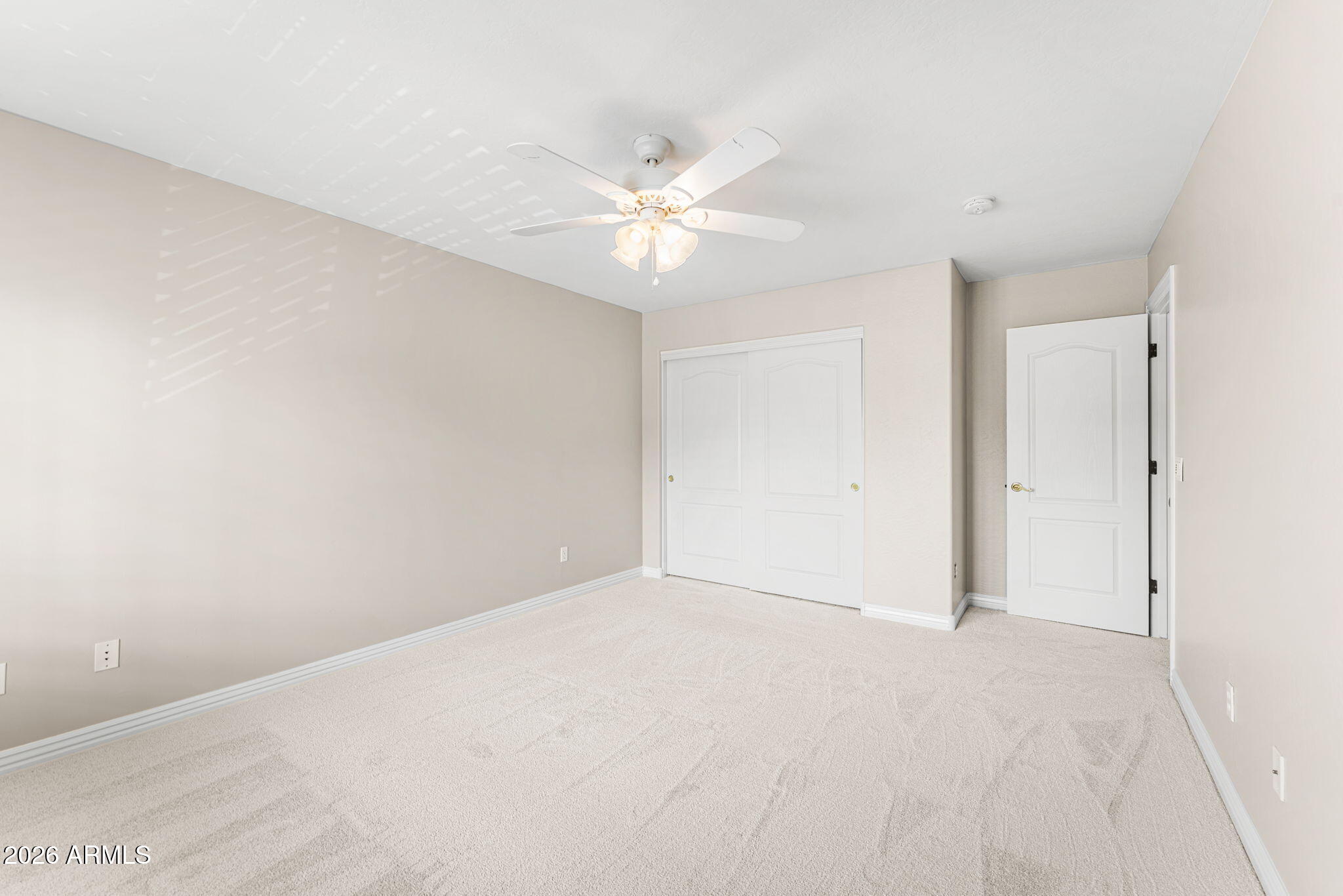 935 E SAN CARLOS Way