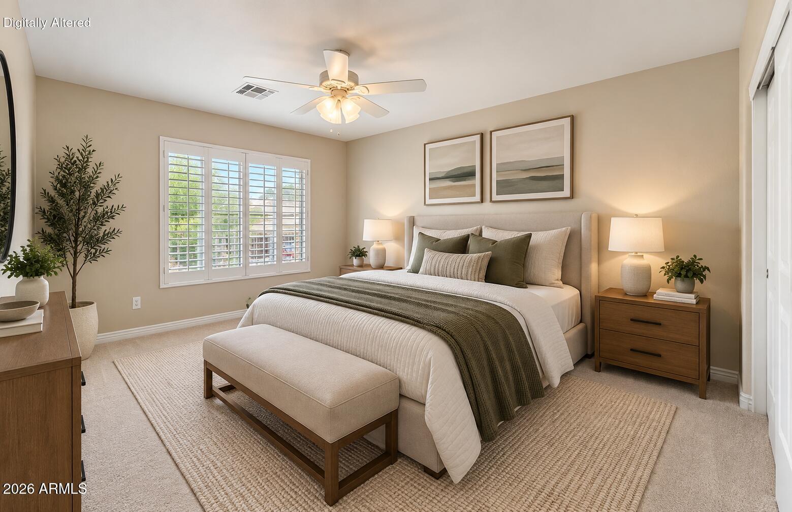 935 E SAN CARLOS Way