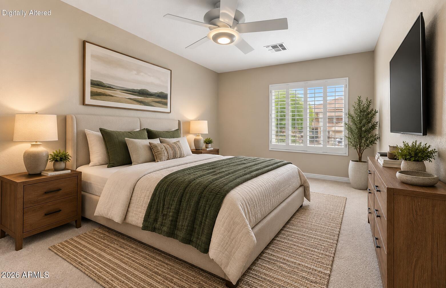 935 E SAN CARLOS Way
