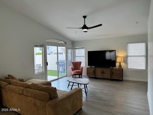 3089 N 86TH Place