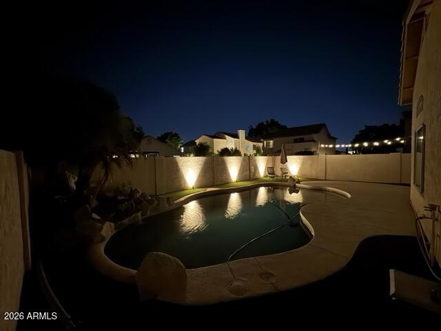 3089 N 86TH Place