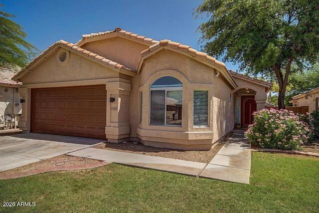 3089 N 86TH Place