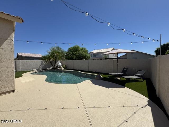3089 N 86TH Place