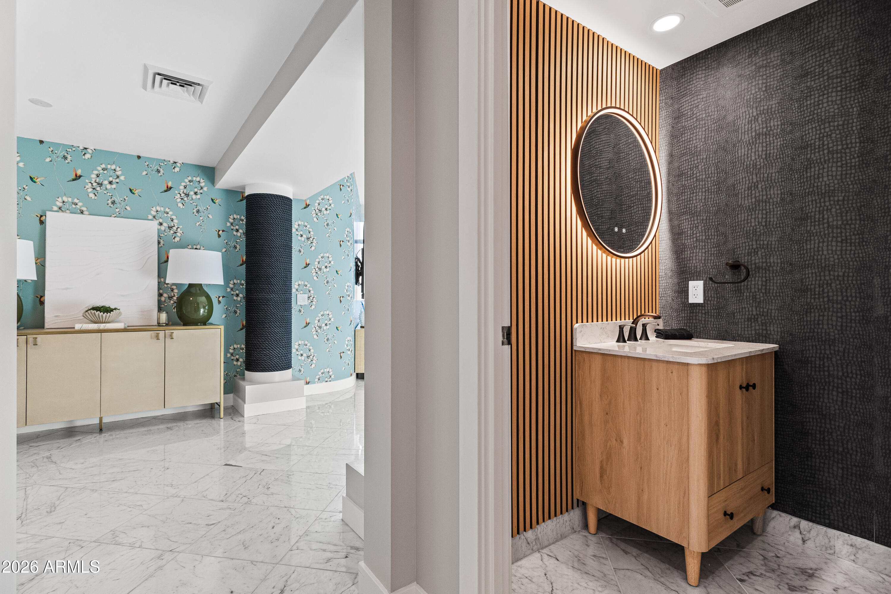140 E RIO SALADO Parkway 1103