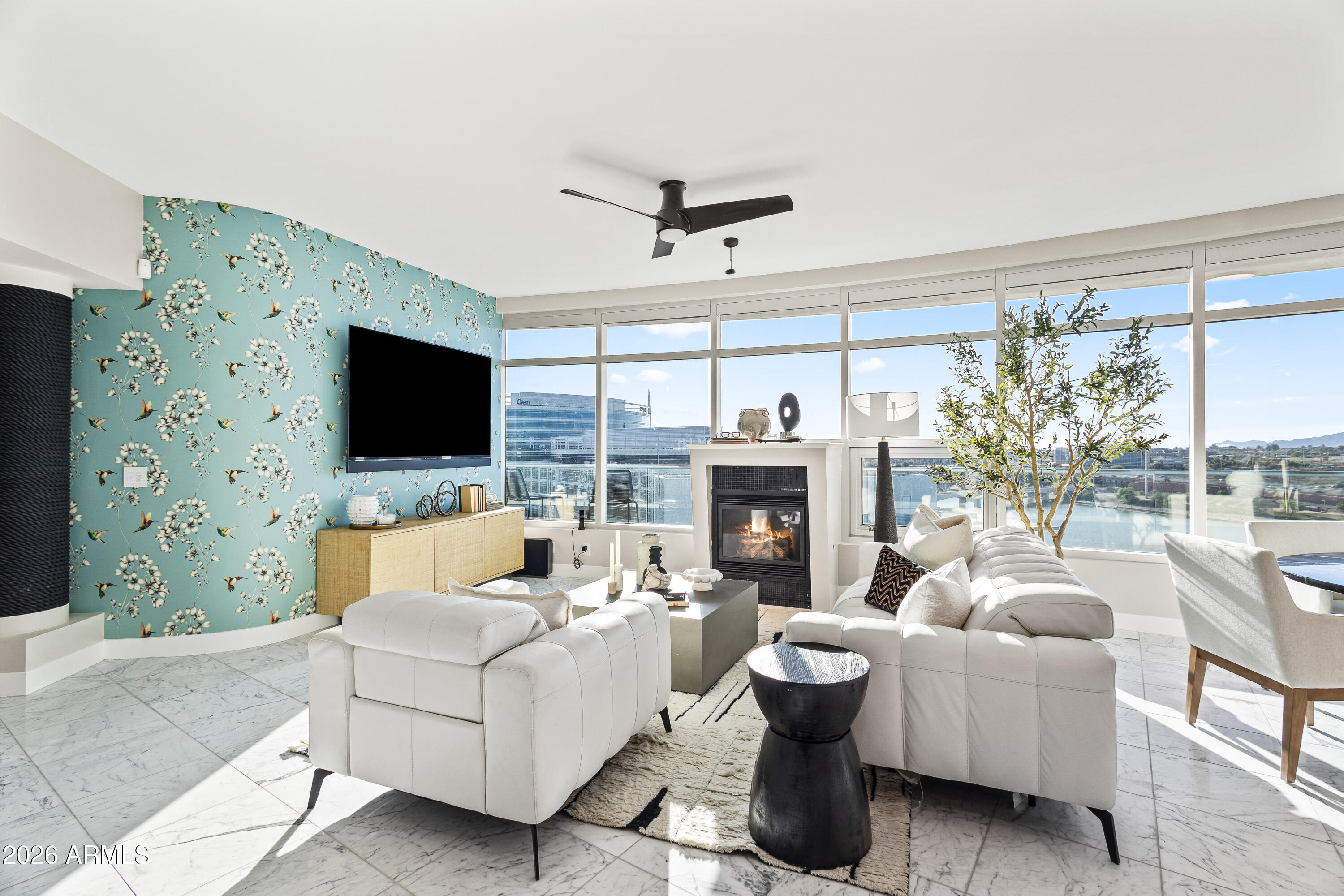 140 E RIO SALADO Parkway 1103