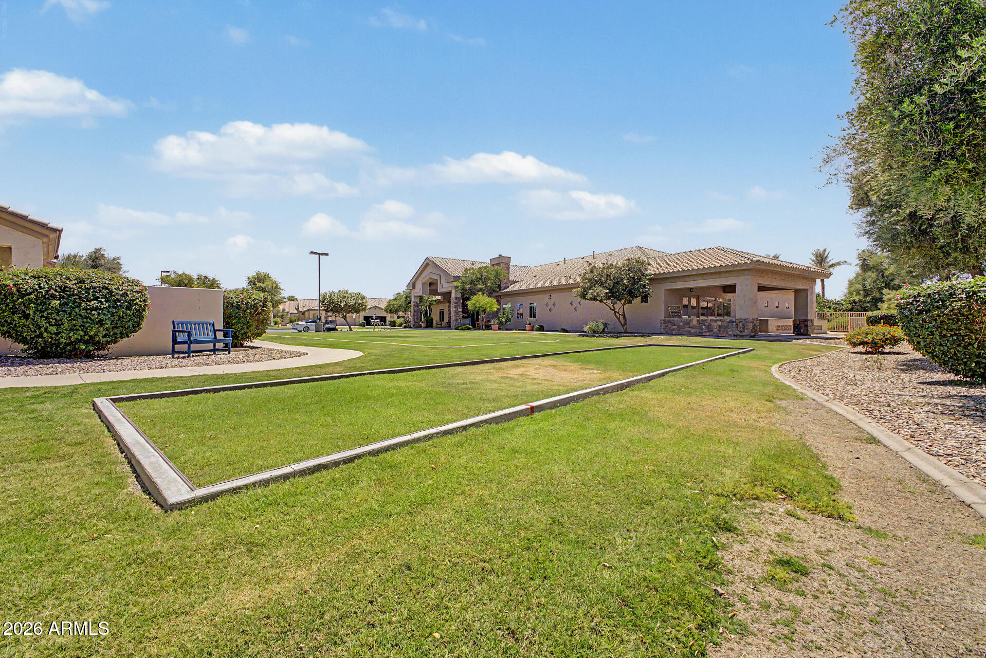 1569 E MELROSE Drive