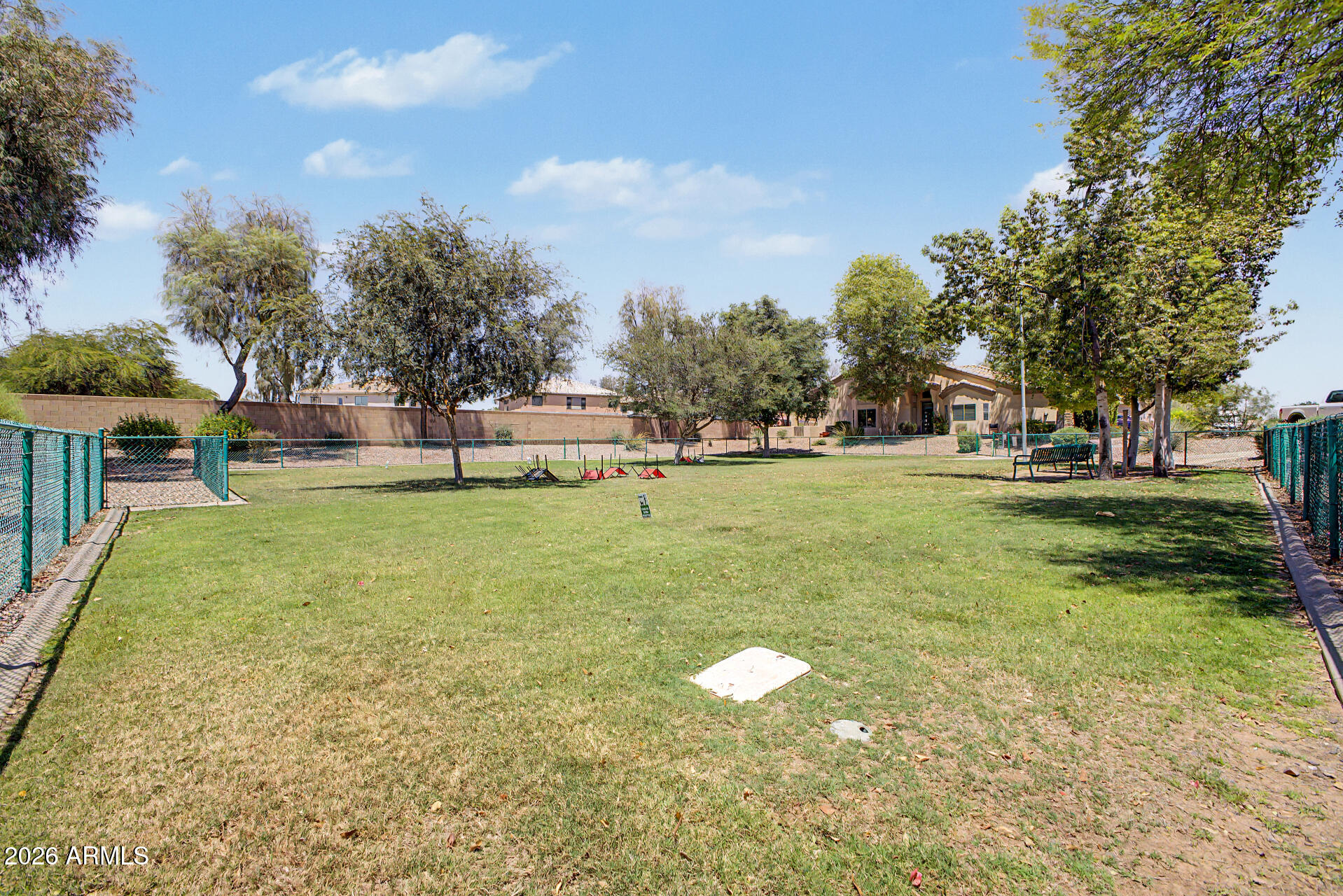1569 E MELROSE Drive
