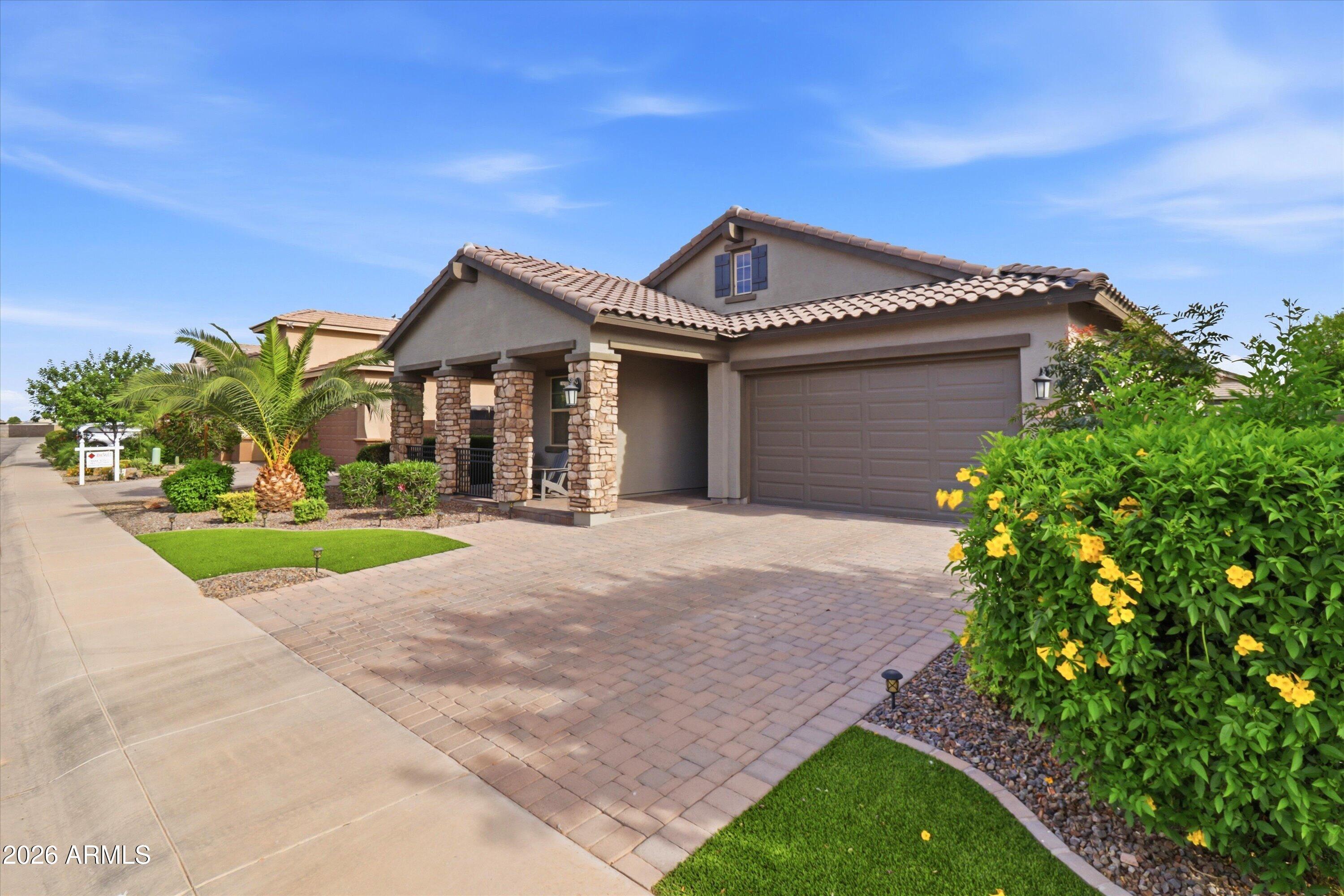 41403 W CENTENNIAL Drive