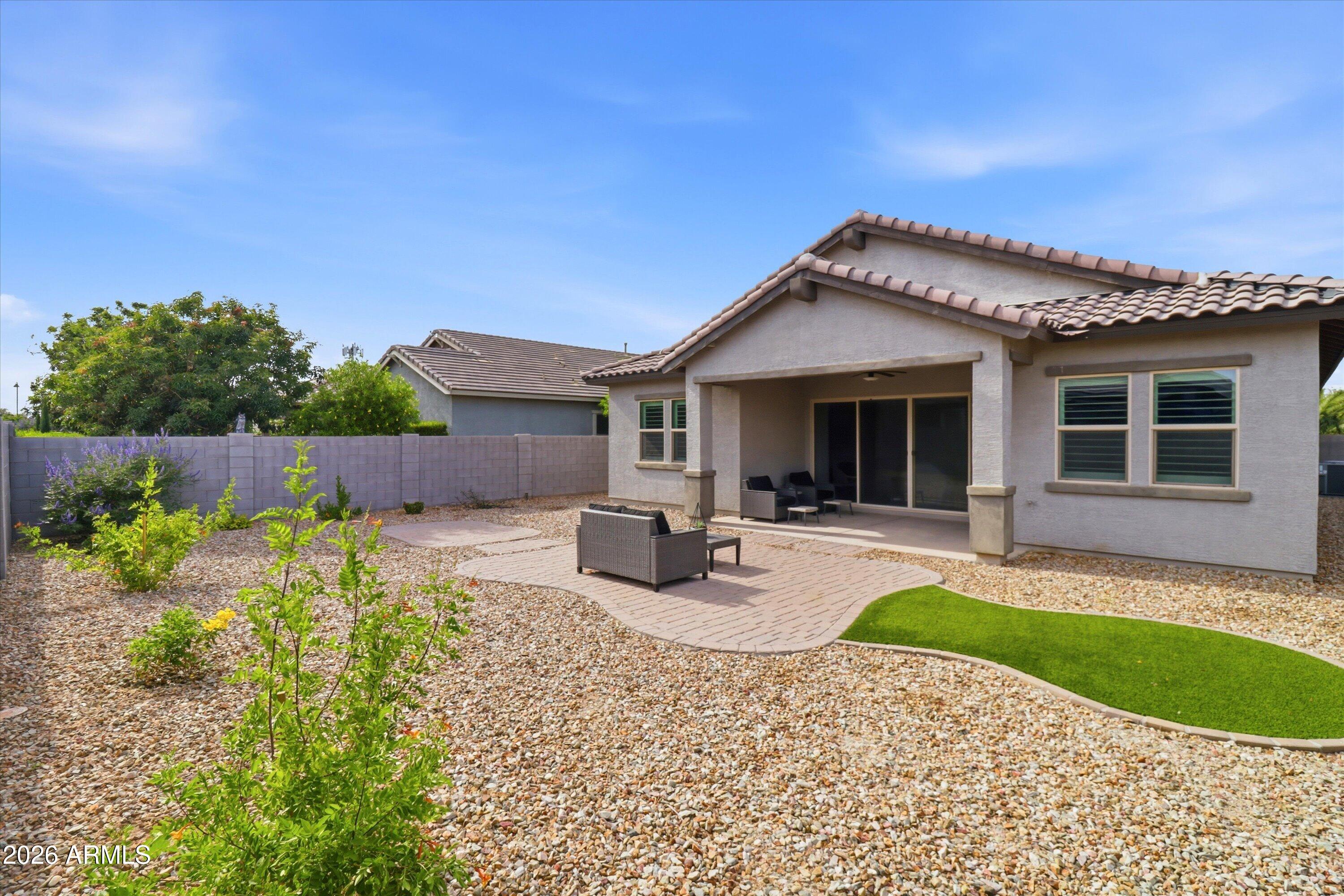 41403 W CENTENNIAL Drive