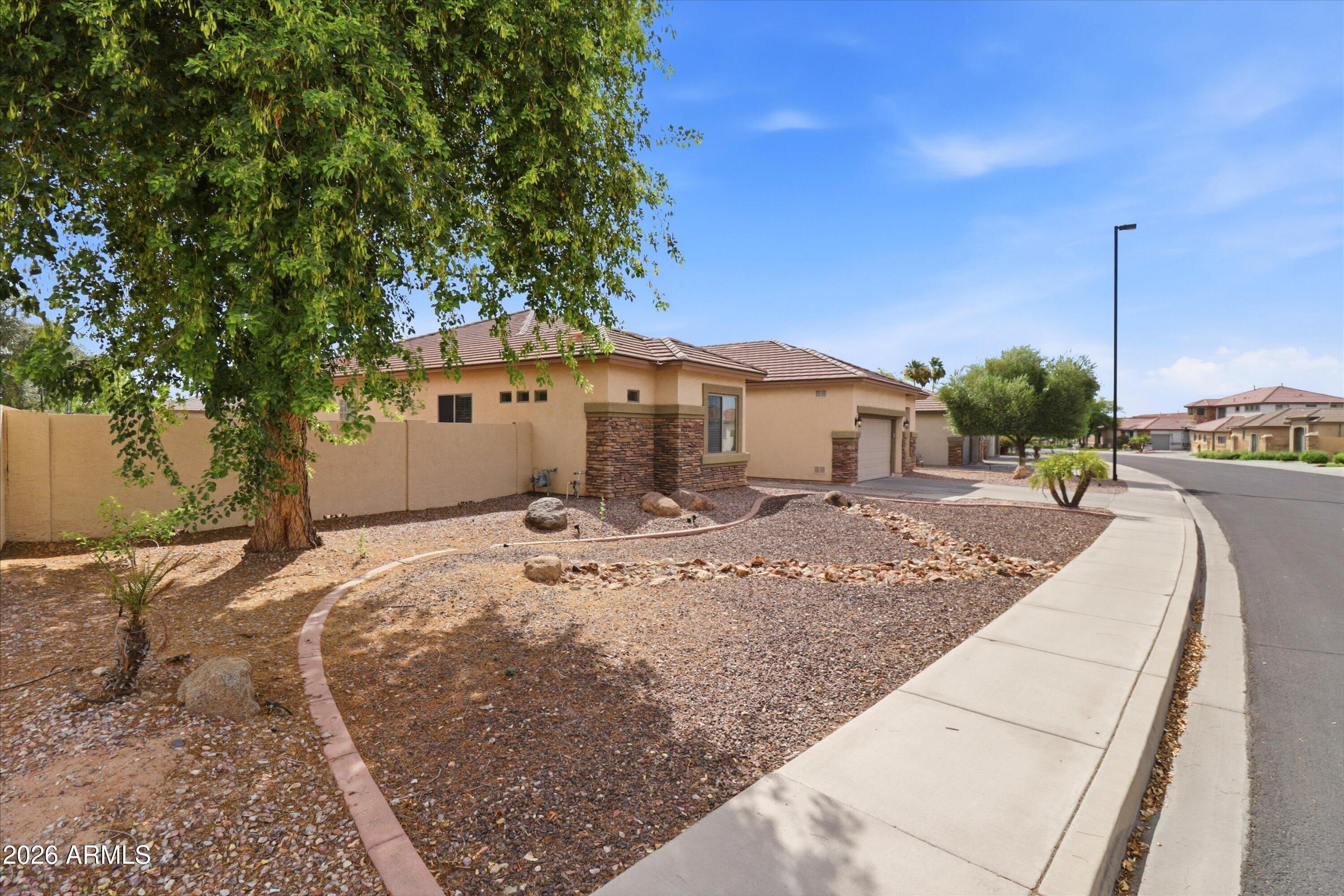 6758 S RACHAEL Way