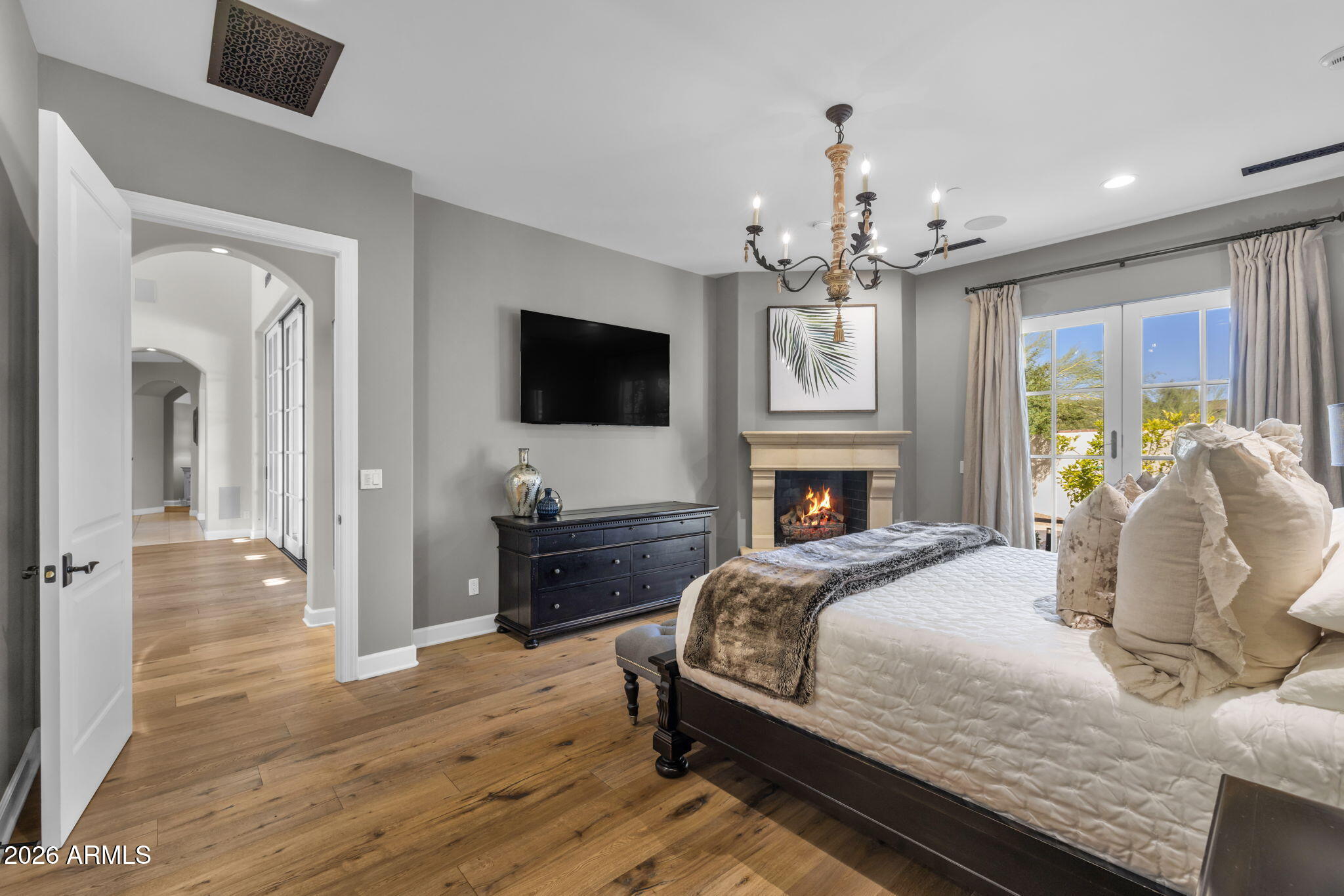 6615 N 39TH Way