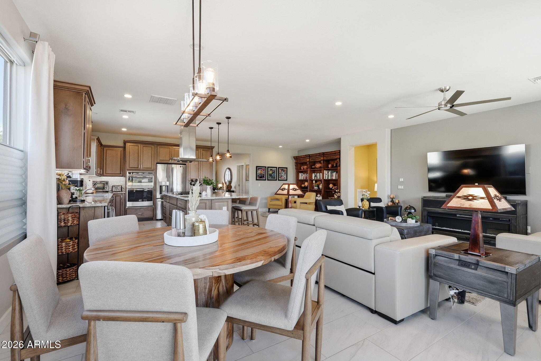 267 E LIME Court