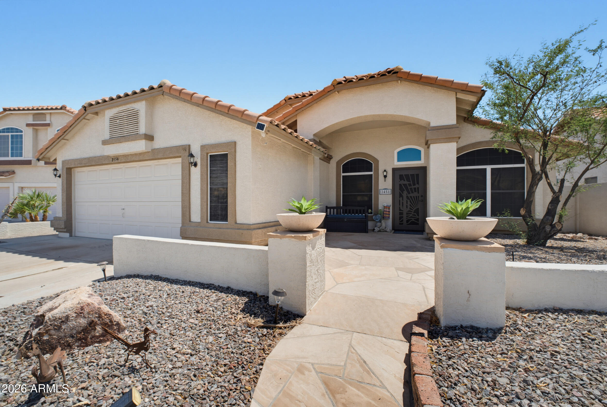 2458 E CATHEDRAL ROCK Drive