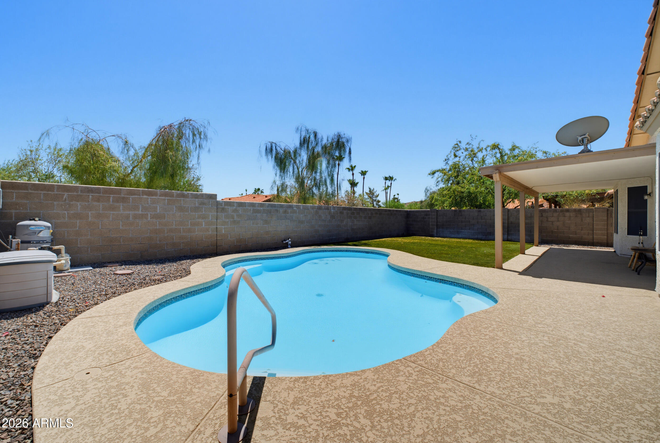 2458 E CATHEDRAL ROCK Drive