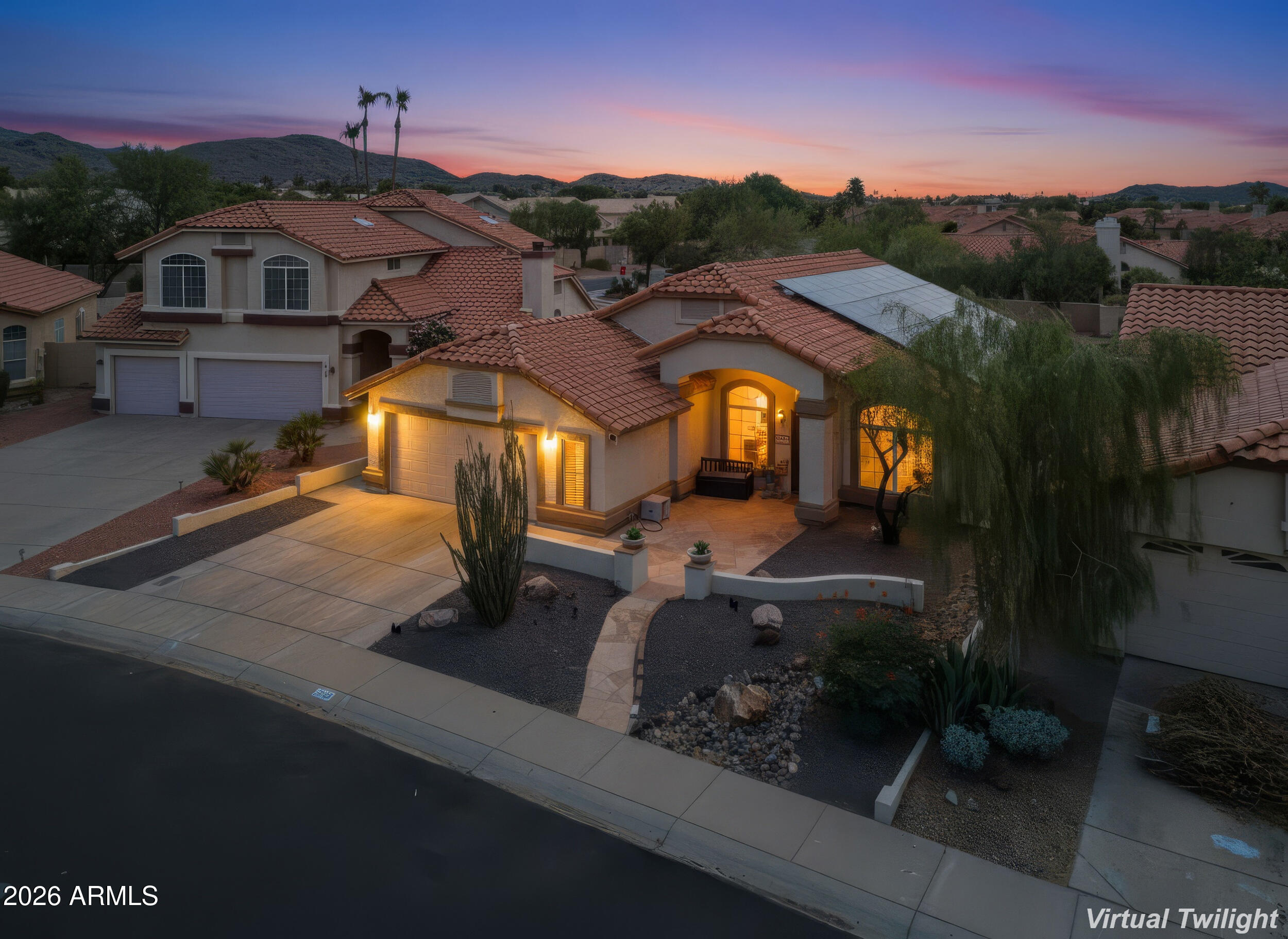 2458 E CATHEDRAL ROCK Drive