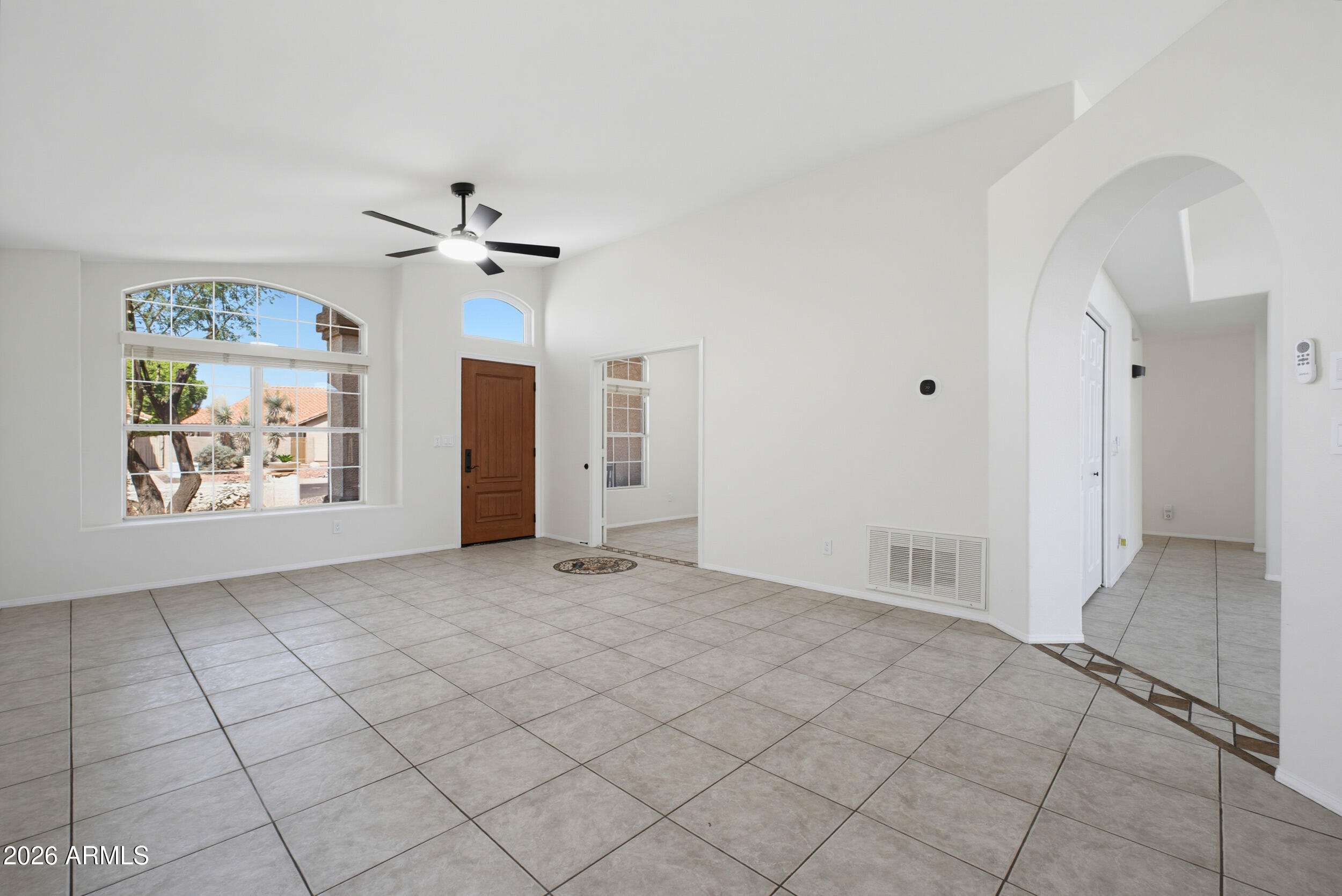 2458 E CATHEDRAL ROCK Drive